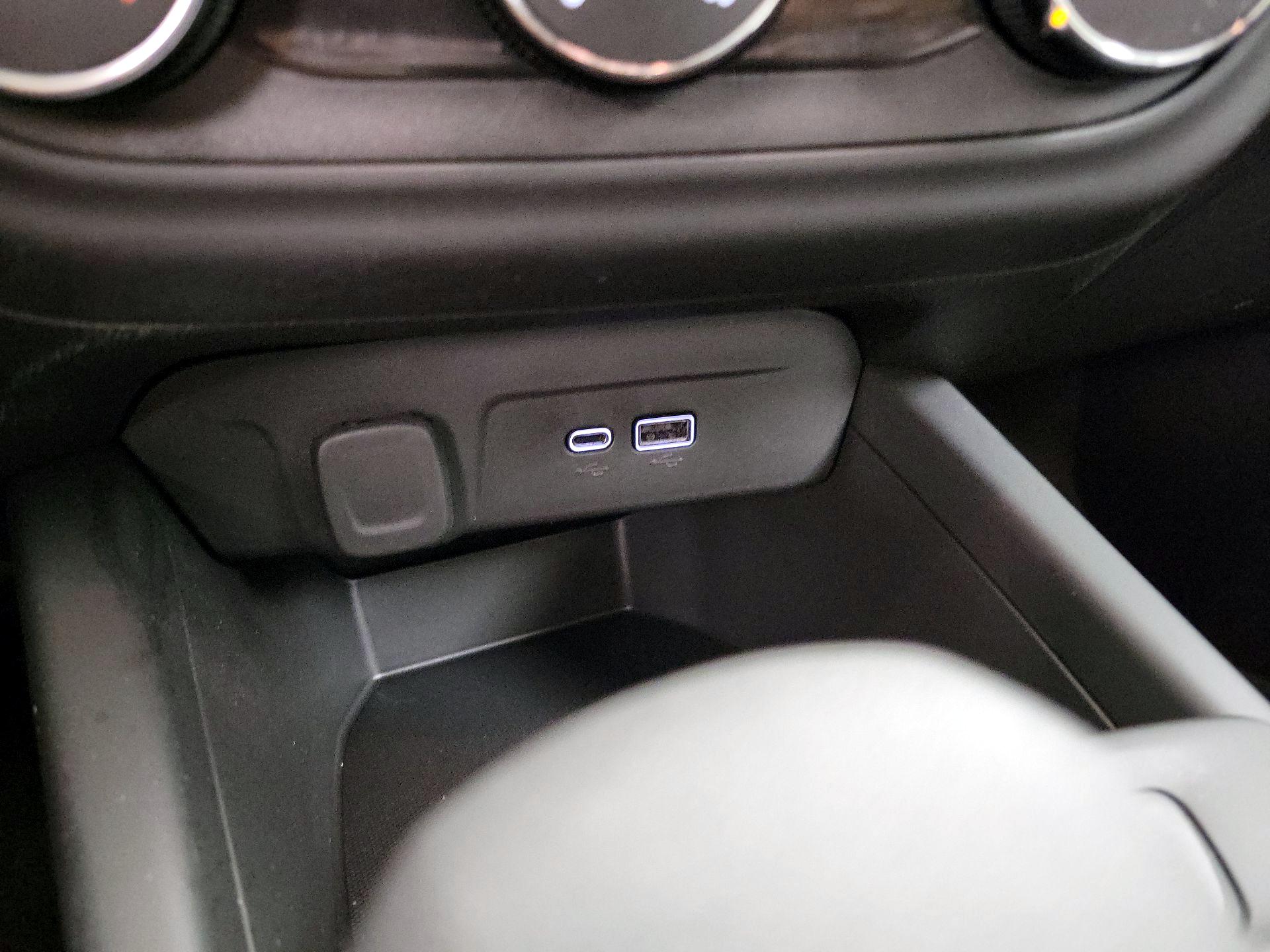 Thumbnail: 2025 Chevrolet Trax - 18