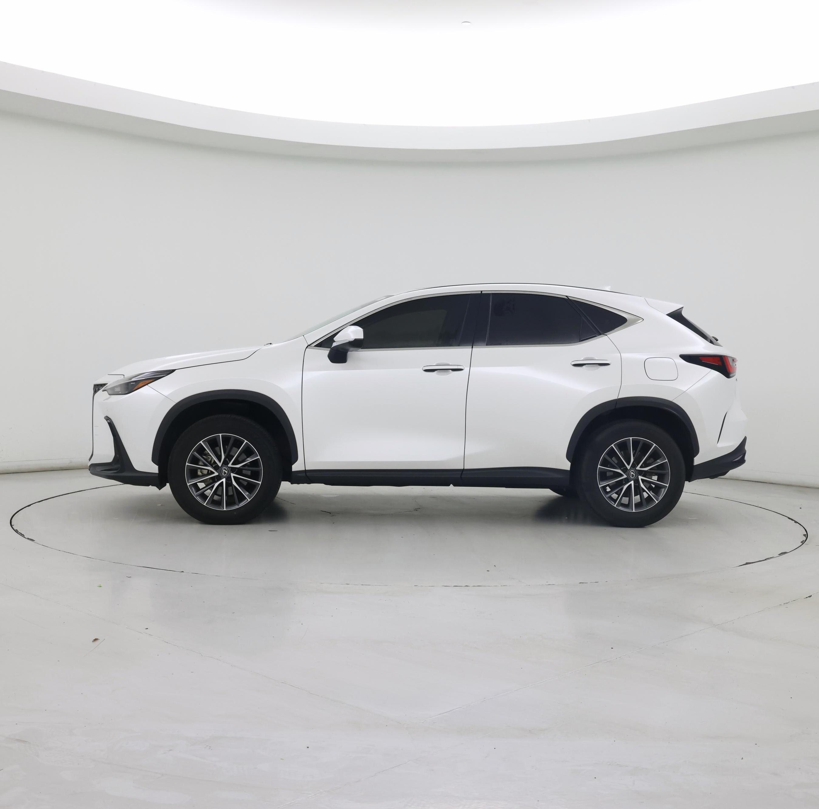 Thumbnail: 2024 Lexus NX - 3