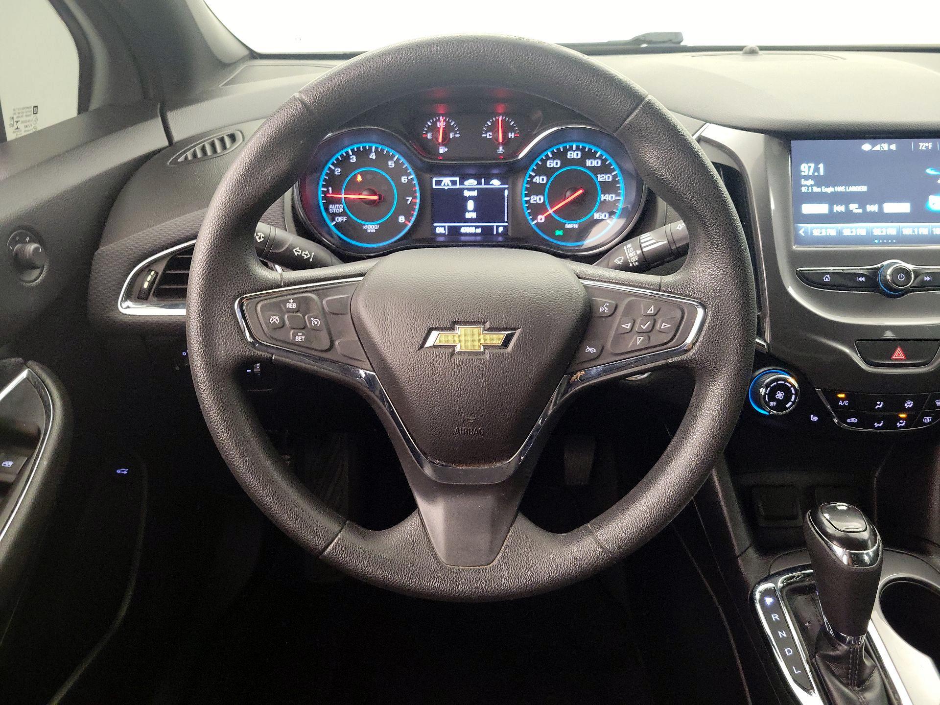 Thumbnail: 2018 Chevrolet Cruze - 15
