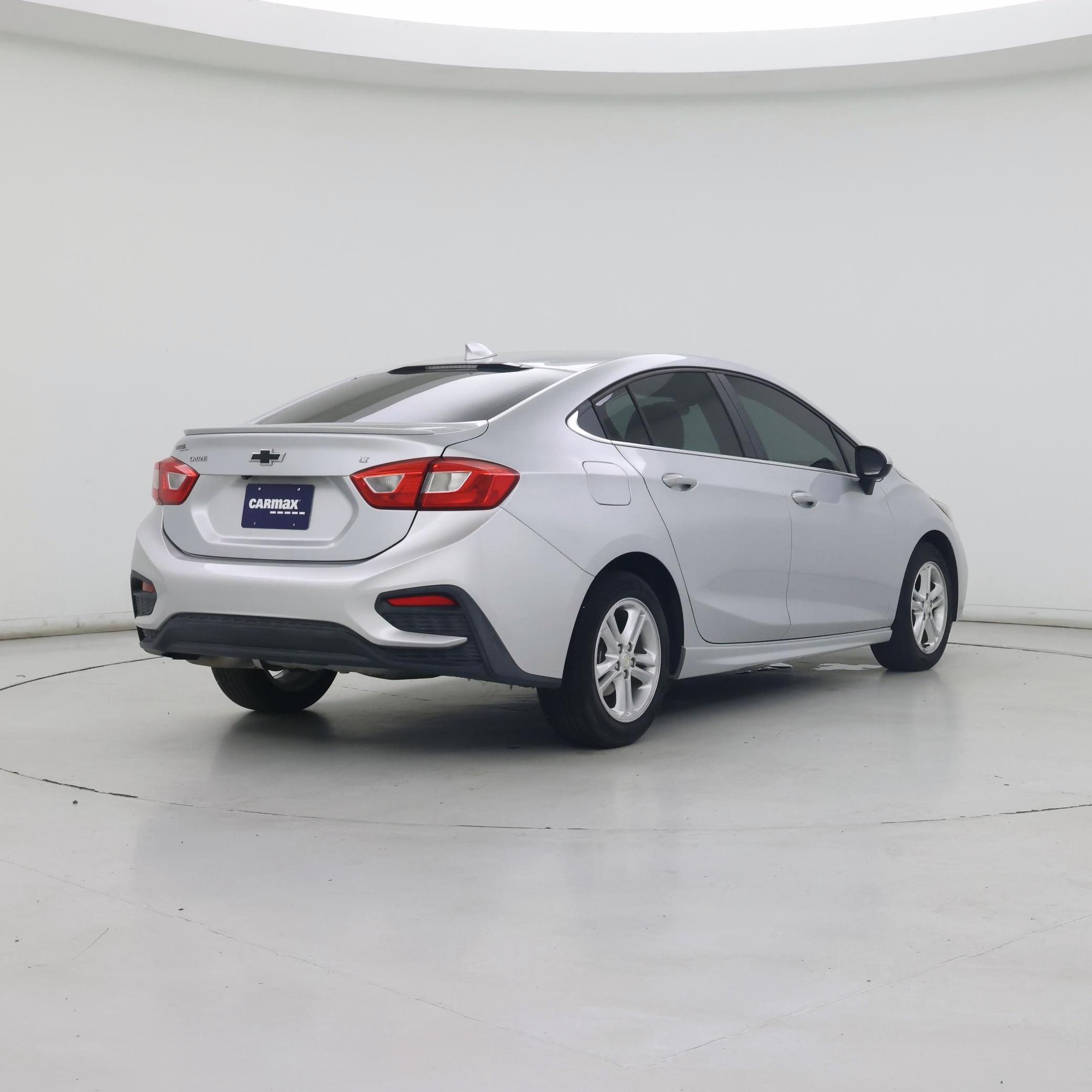 Thumbnail: 2018 Chevrolet Cruze - 8