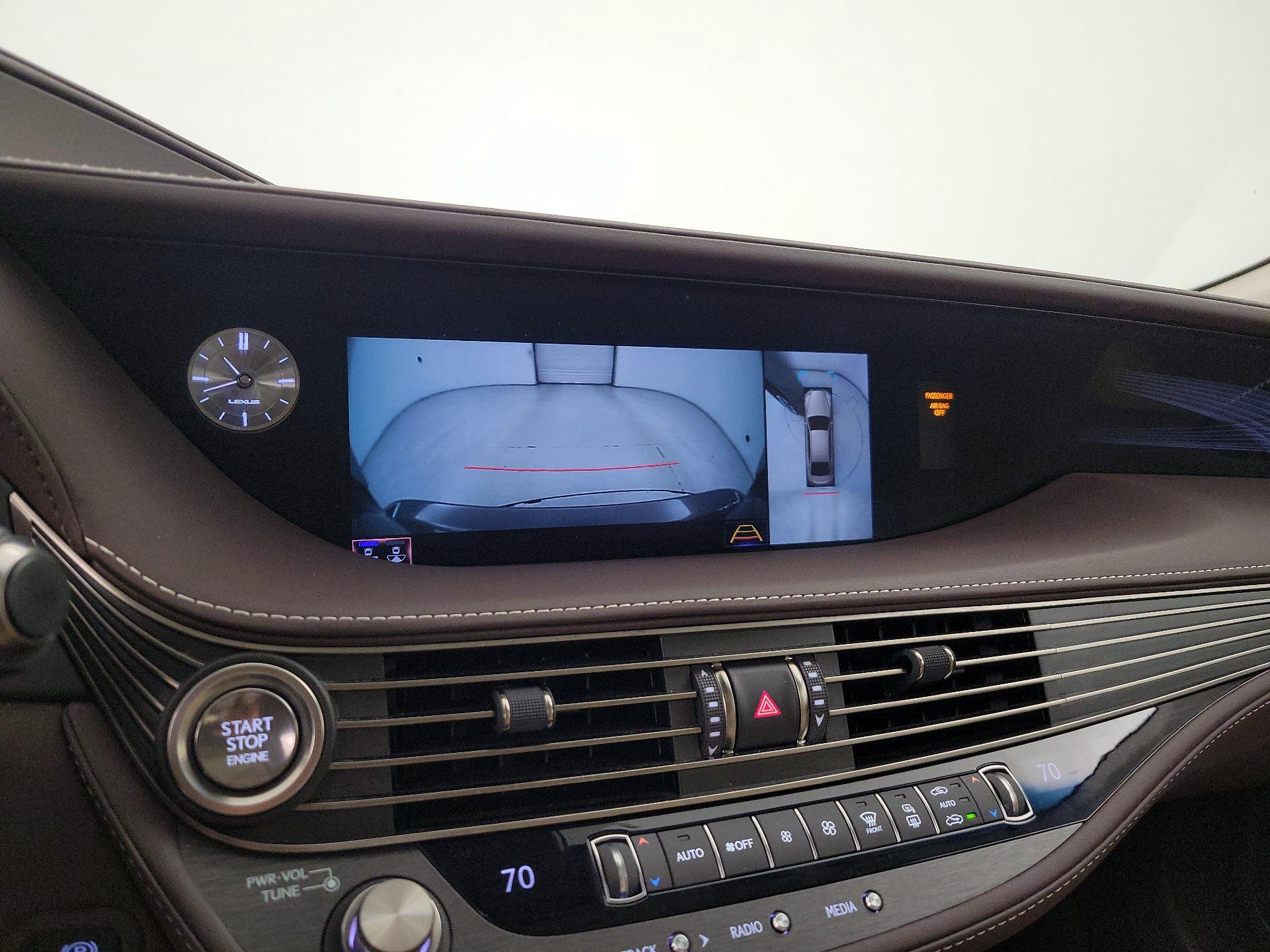 Thumbnail: 2018 Lexus LS - 15