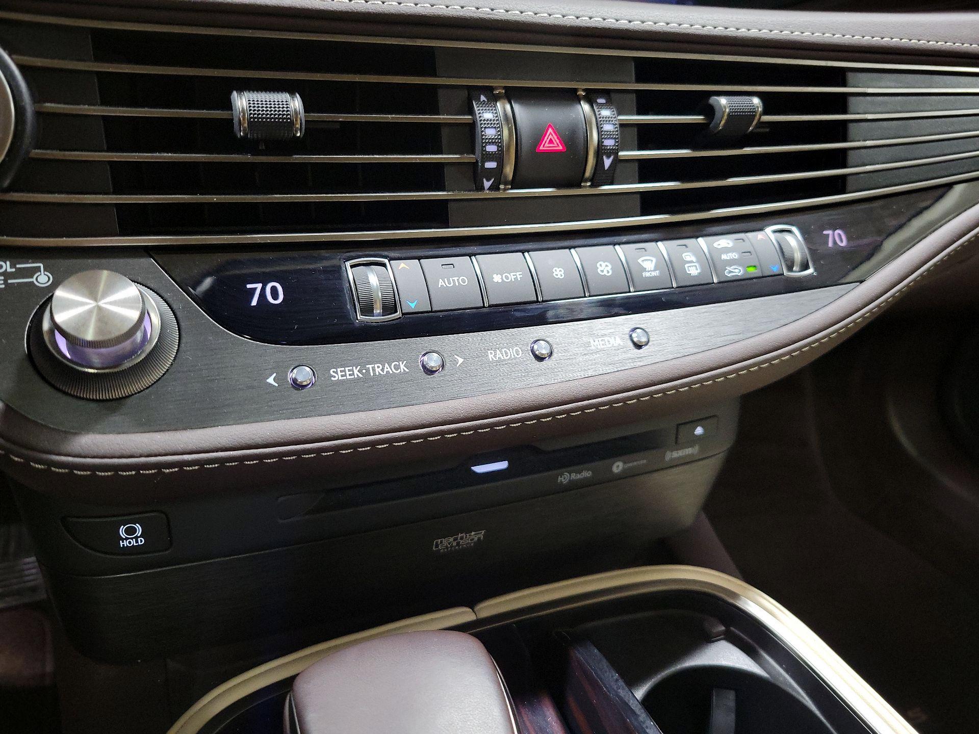 Thumbnail: 2018 Lexus LS - 17