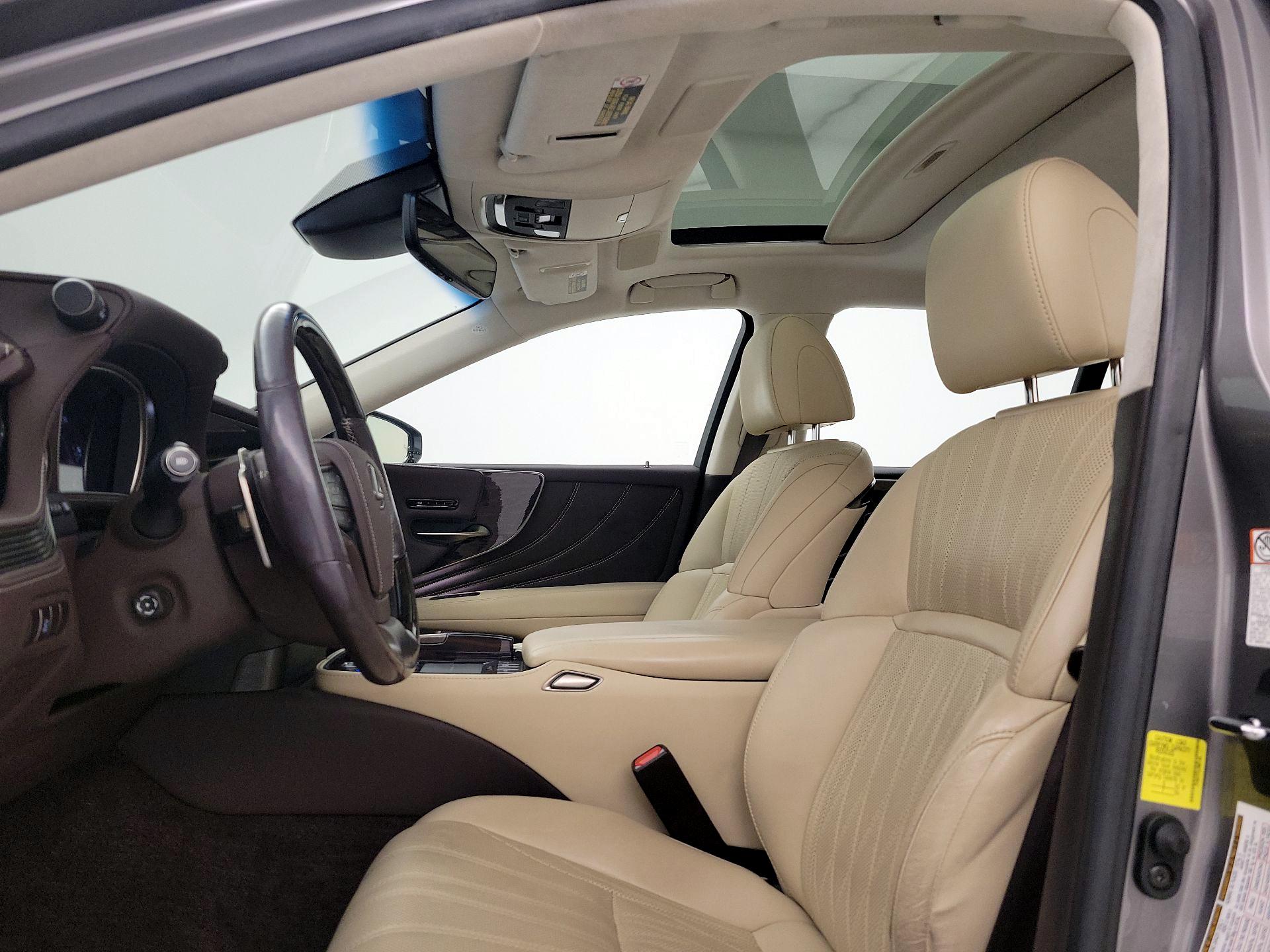 Thumbnail: 2018 Lexus LS - 19