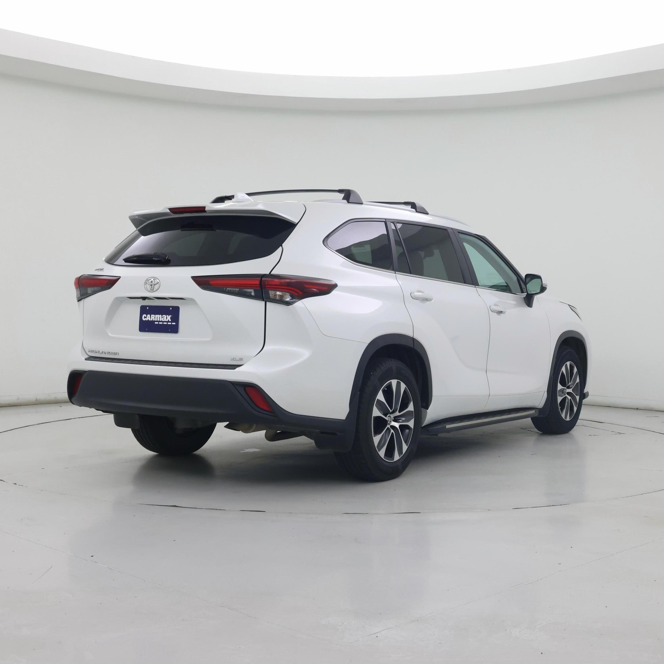 Thumbnail: 2024 Toyota Highlander - 8