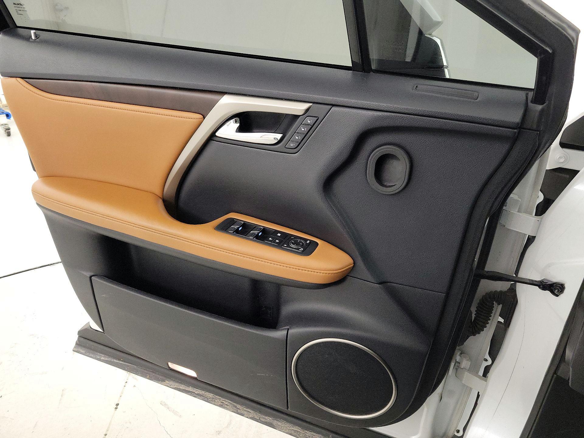 Thumbnail: 2021 Lexus RX - 12