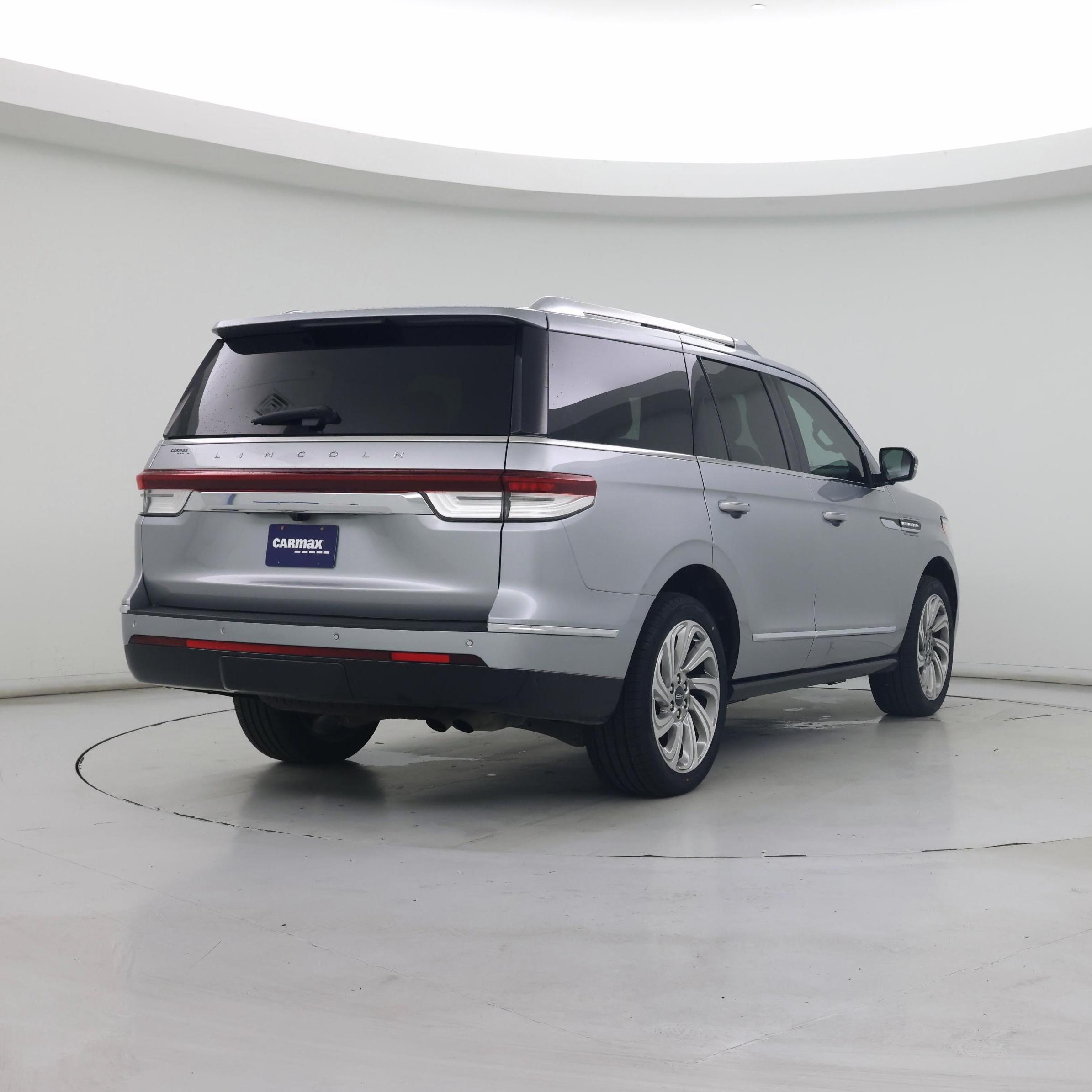 Thumbnail: 2022 Lincoln Navigator - 8