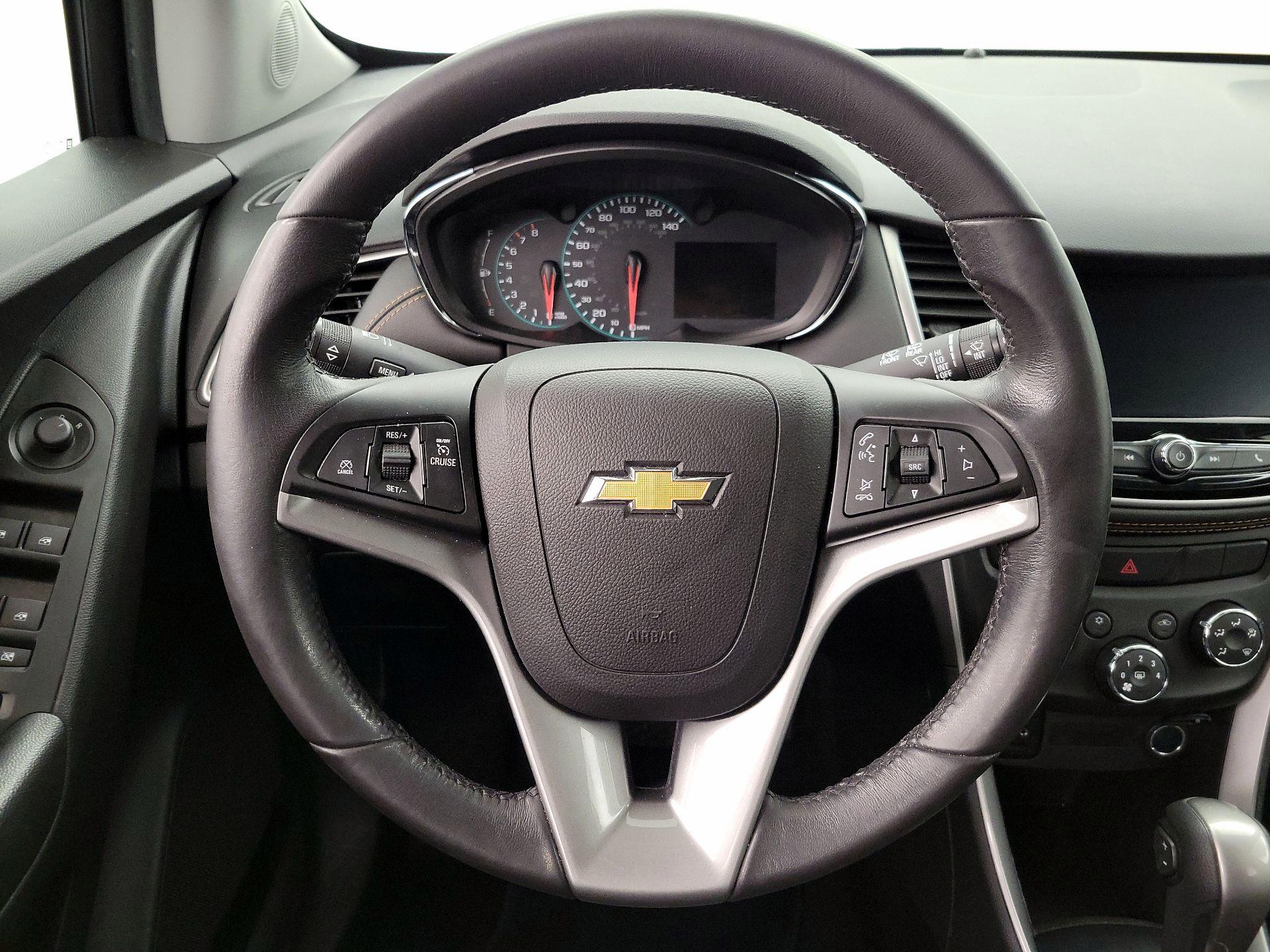 Thumbnail: 2022 Chevrolet Trax - 10