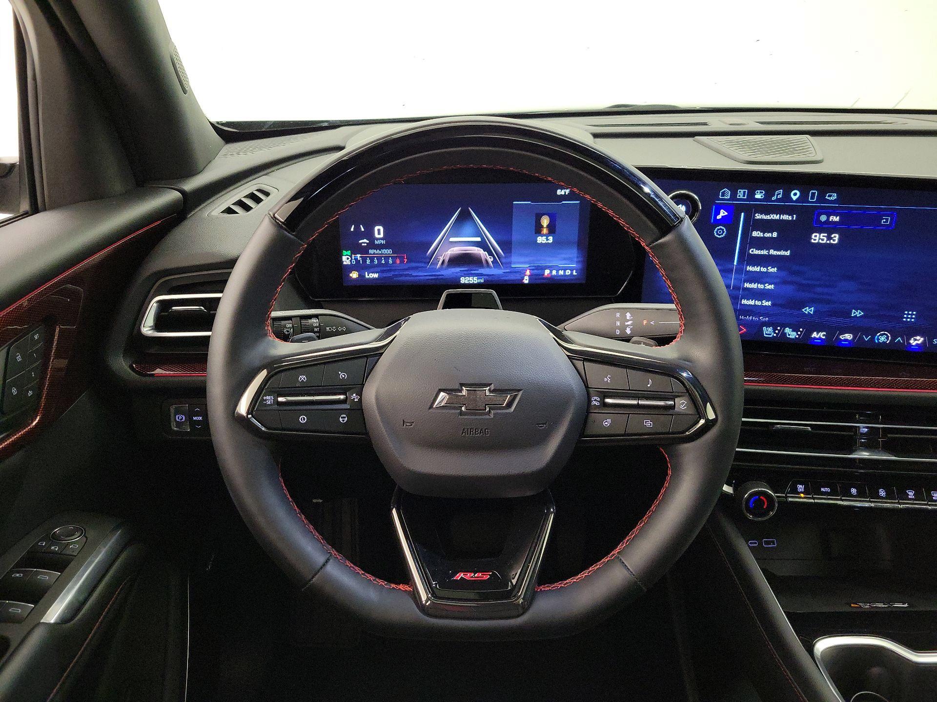 Thumbnail: 2025 Chevrolet Traverse - 10