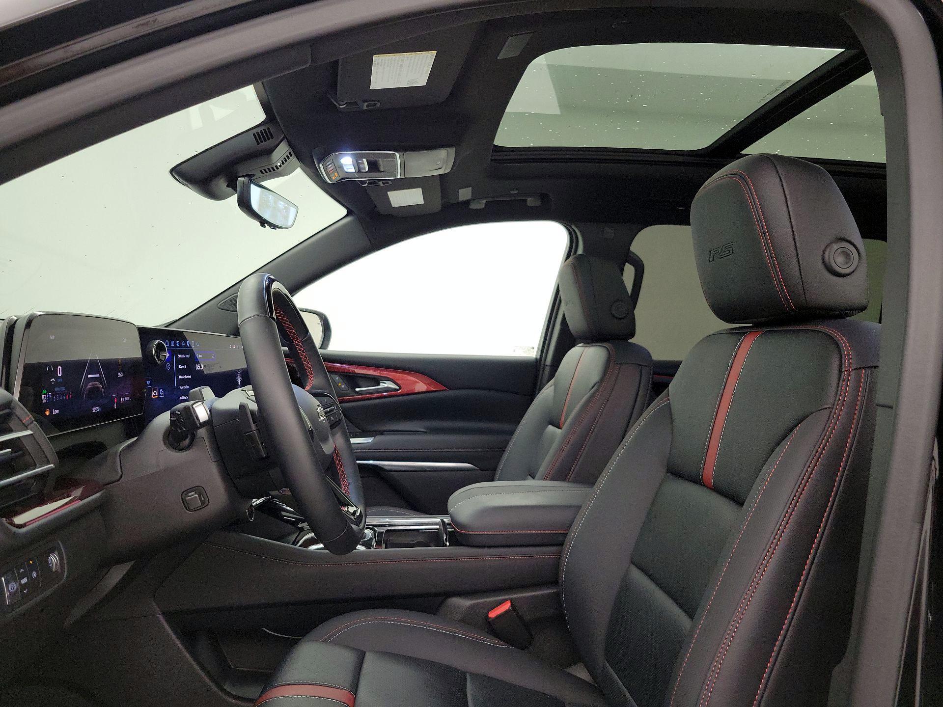 Thumbnail: 2025 Chevrolet Traverse - 18