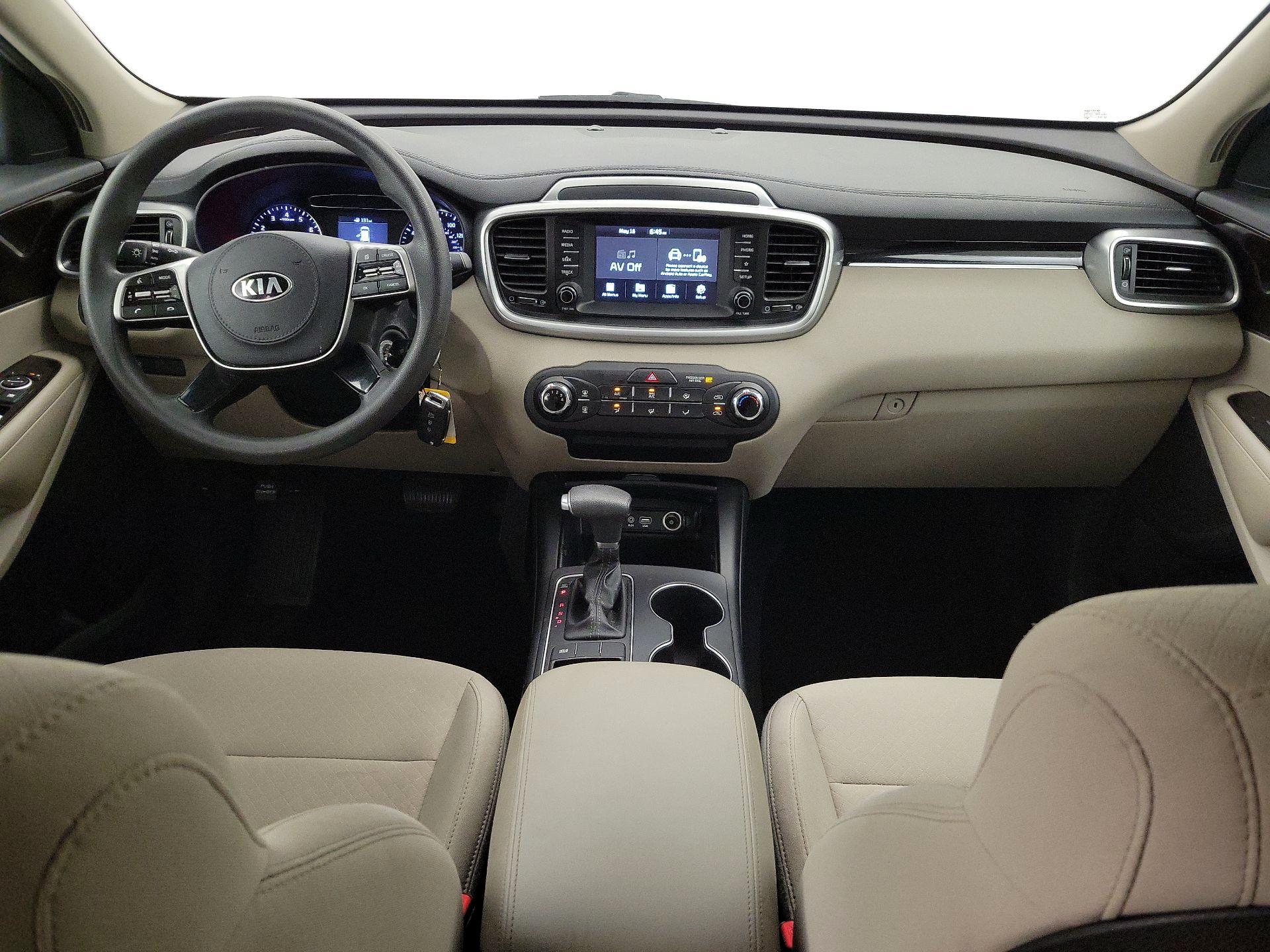 Thumbnail: 2019 Kia Sorento - 9