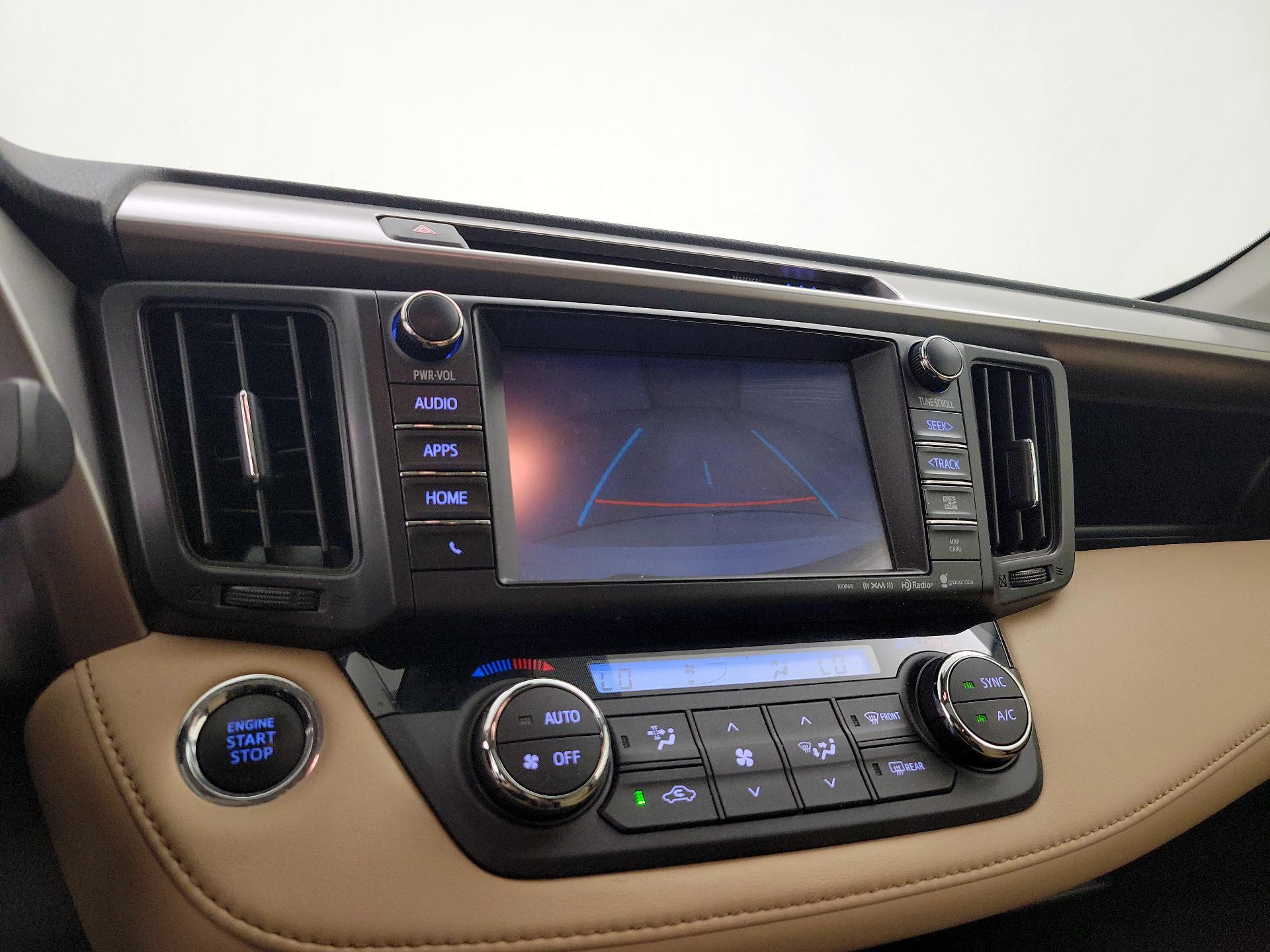 Thumbnail: 2018 Toyota RAV4 - 14