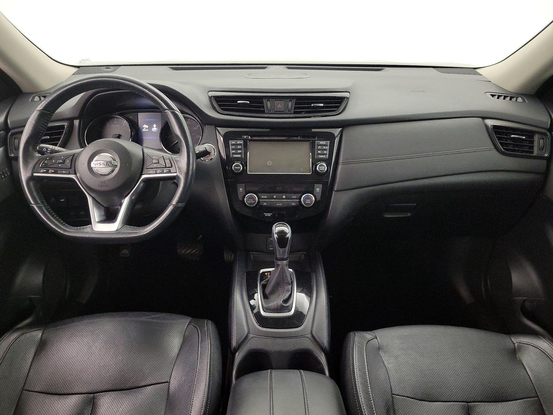 Thumbnail: 2017 Nissan Rogue - 9