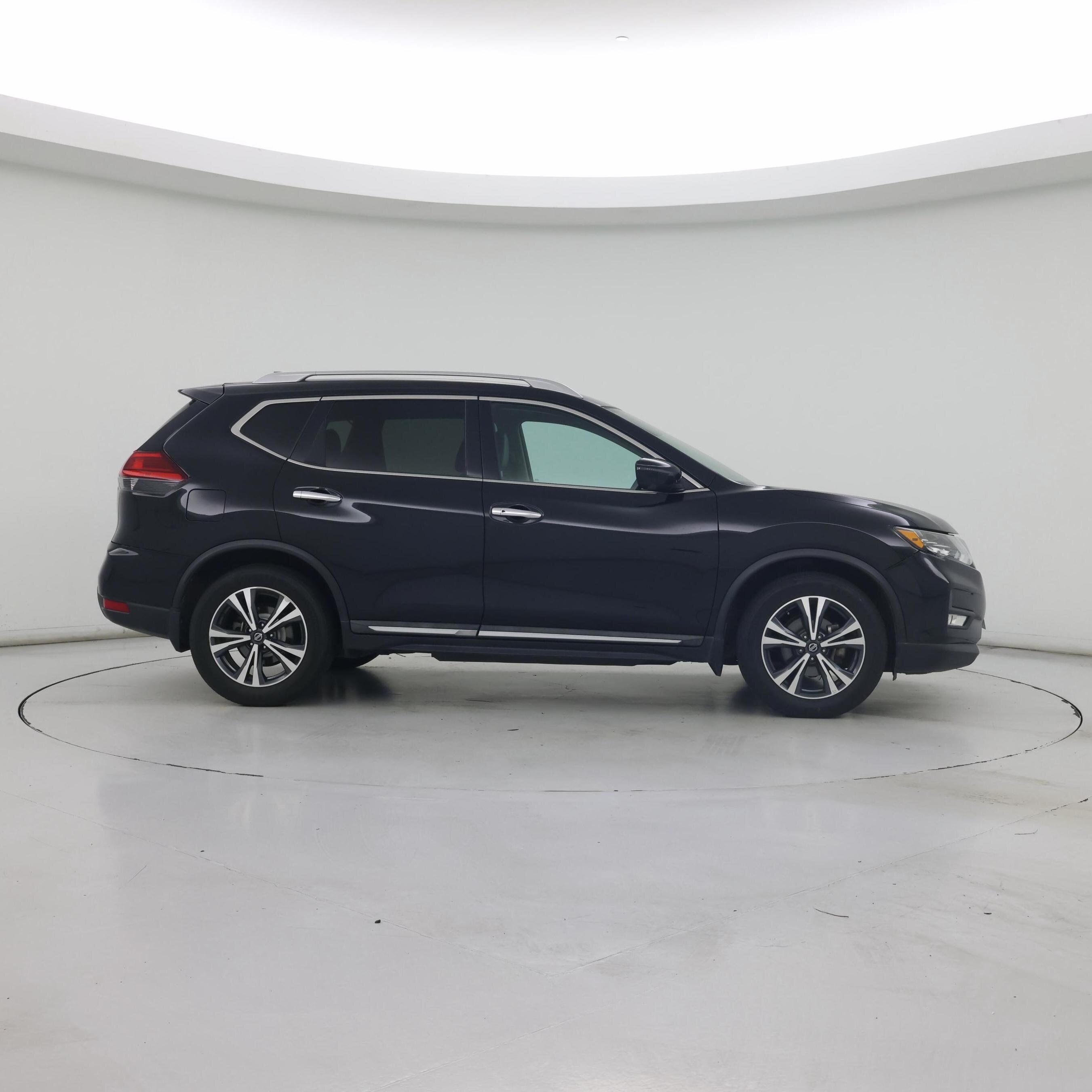Thumbnail: 2017 Nissan Rogue - 7