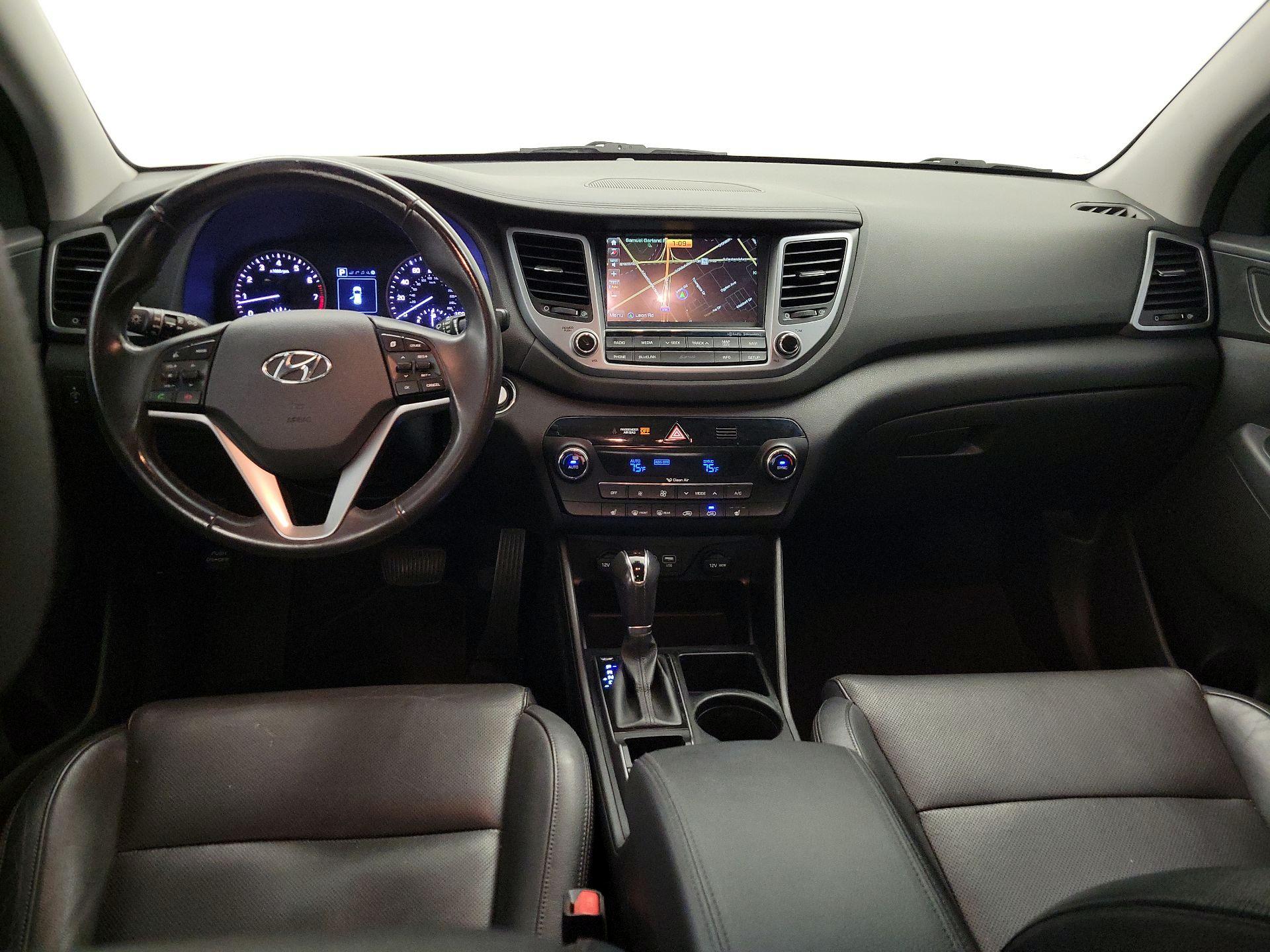 Thumbnail: 2016 Hyundai Tucson - 9
