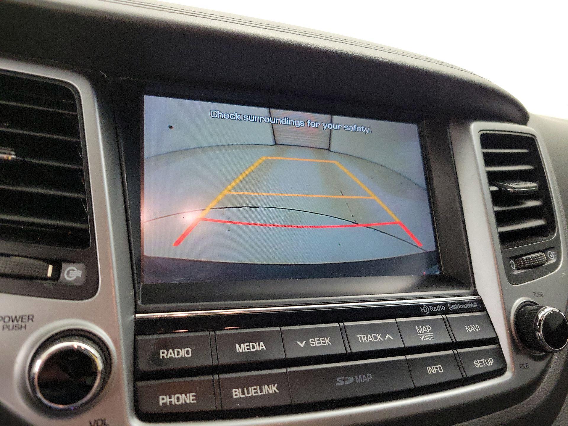 Thumbnail: 2016 Hyundai Tucson - 15