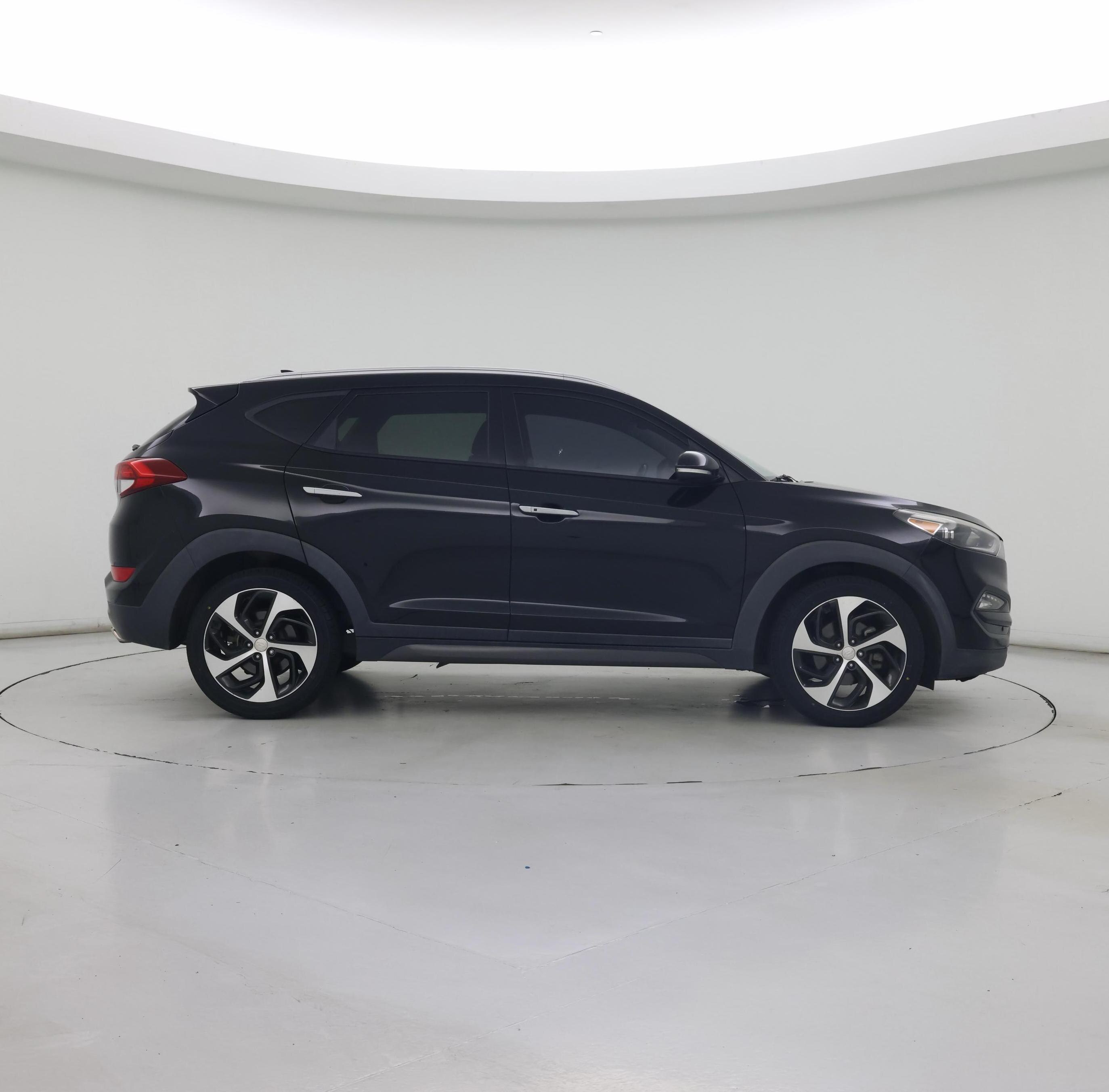 Thumbnail: 2016 Hyundai Tucson - 7