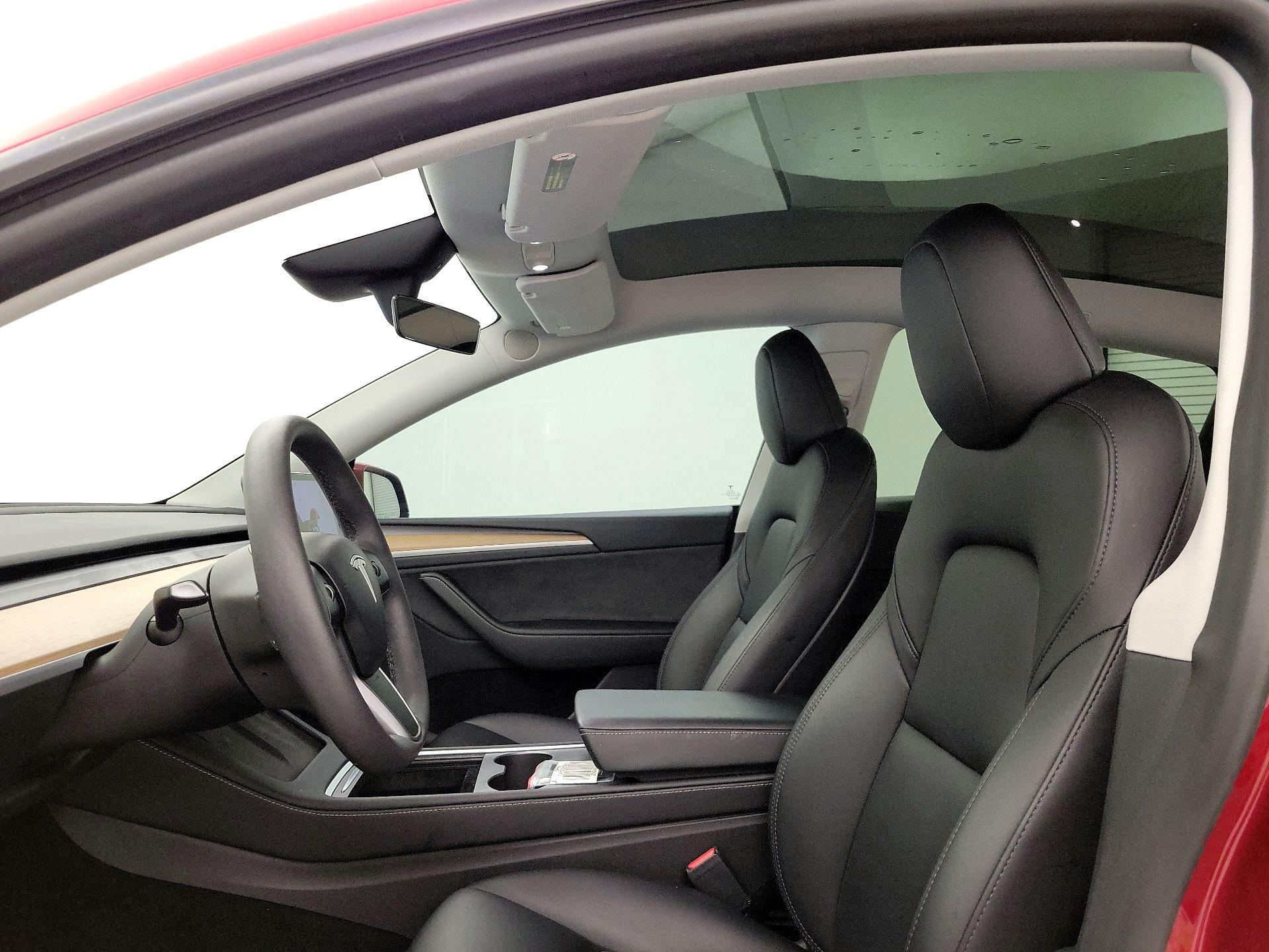 Thumbnail: 2024 Tesla Model Y - 17