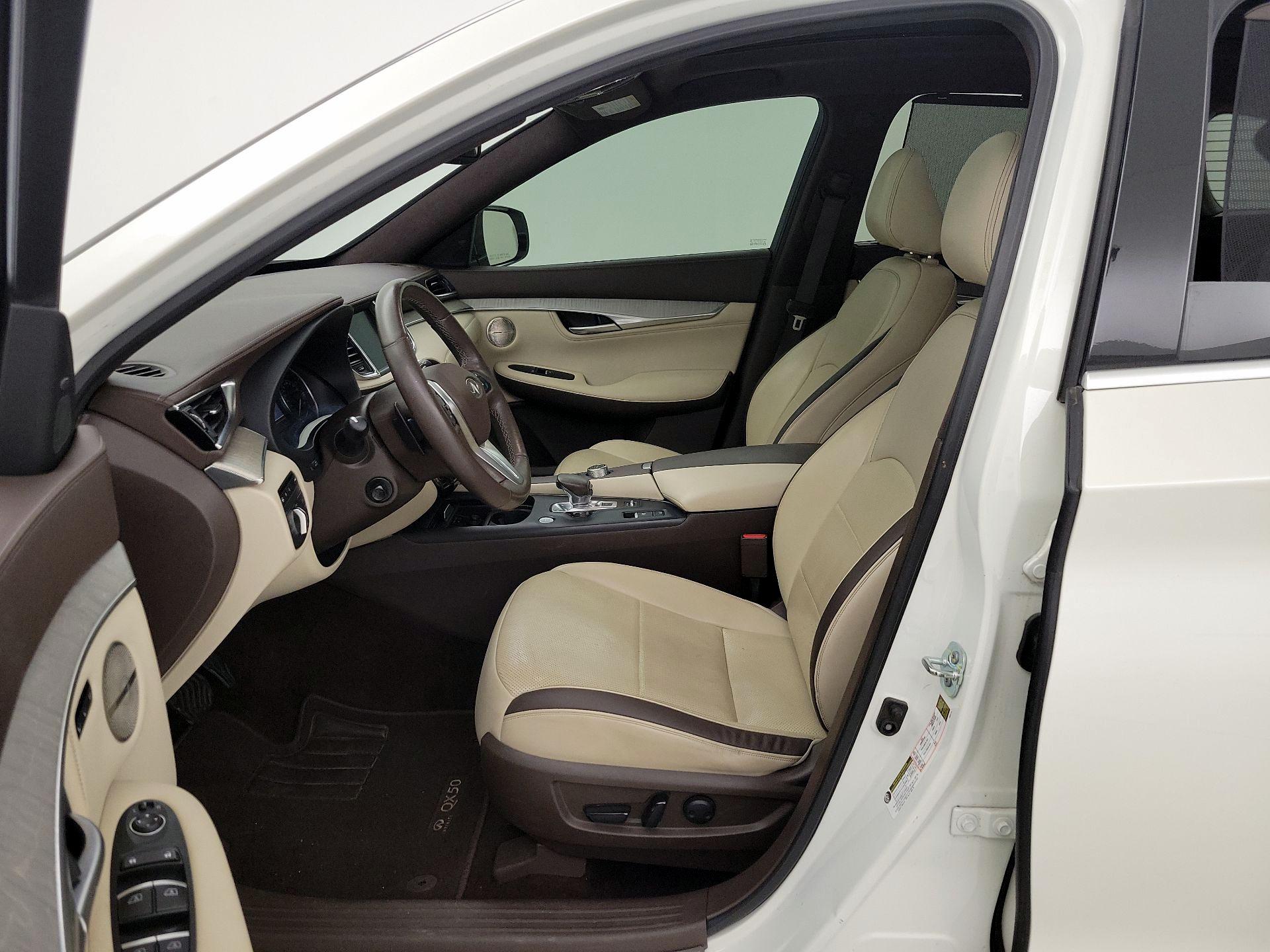 Thumbnail: 2021 INFINITI QX50 - 11