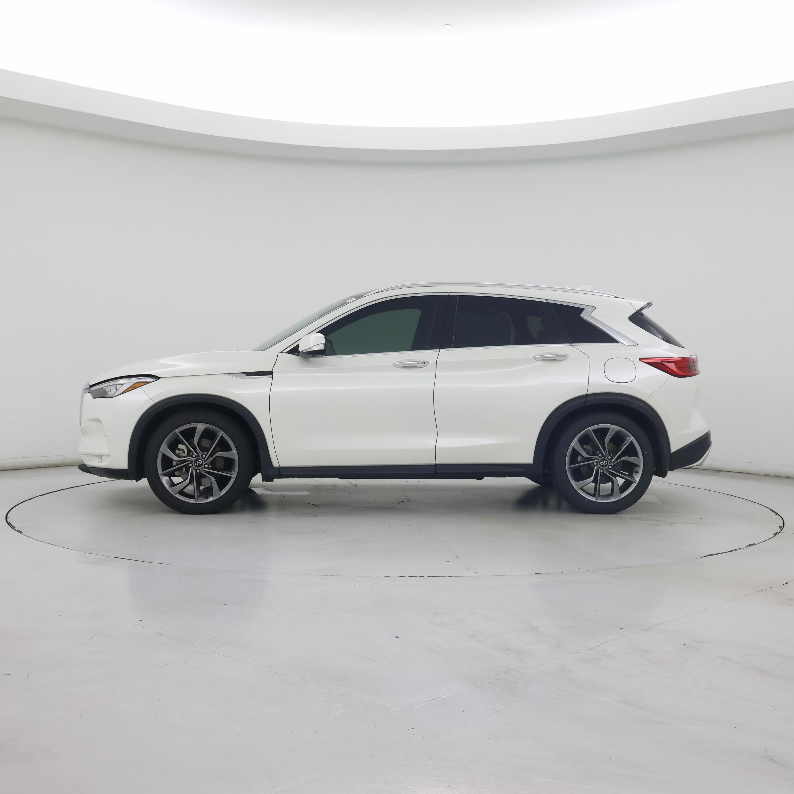 Thumbnail: 2021 INFINITI QX50 - 3