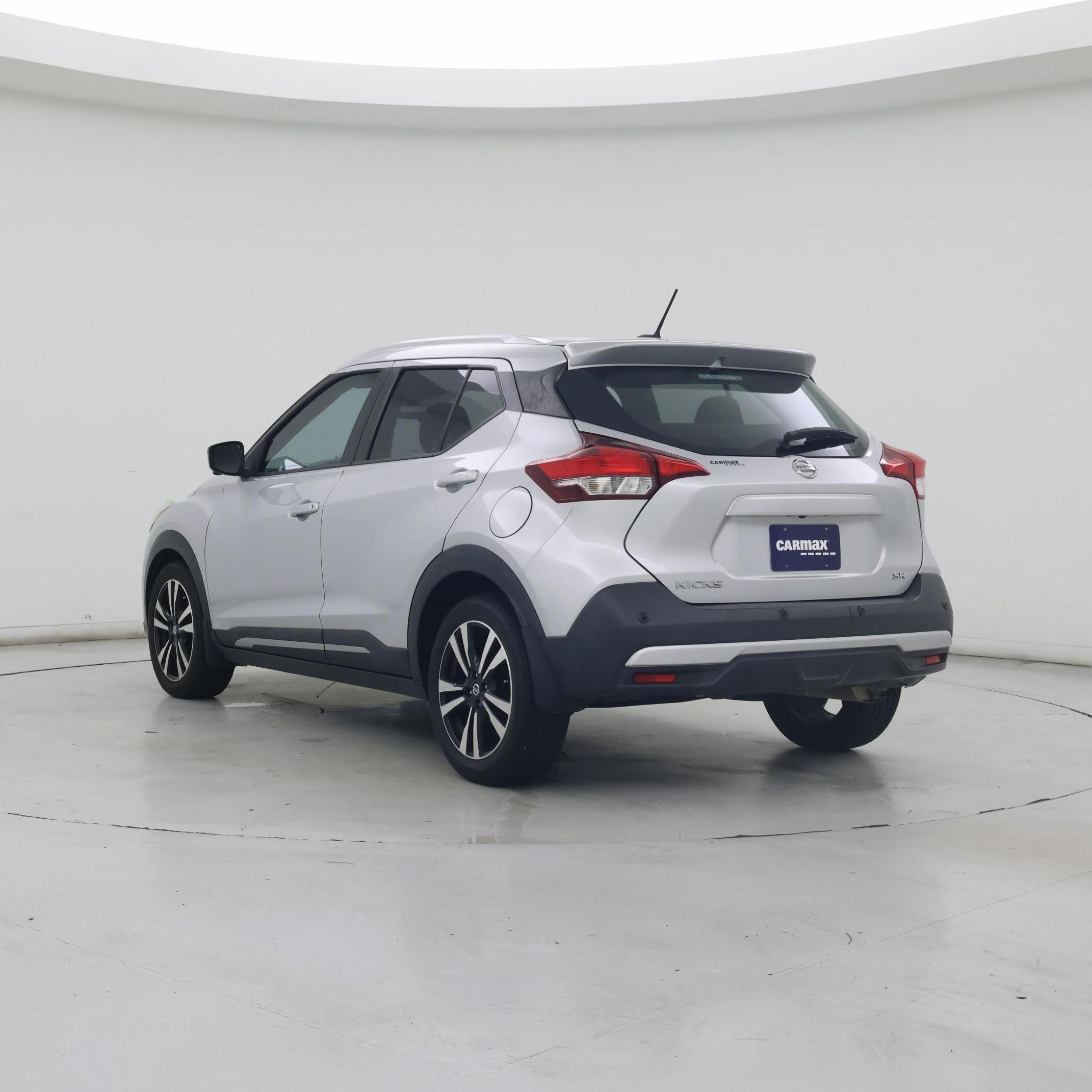 Thumbnail: 2020 Nissan Kicks - 2