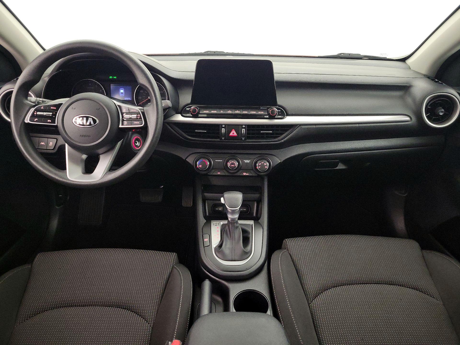 Thumbnail: 2020 Kia Forte - 9