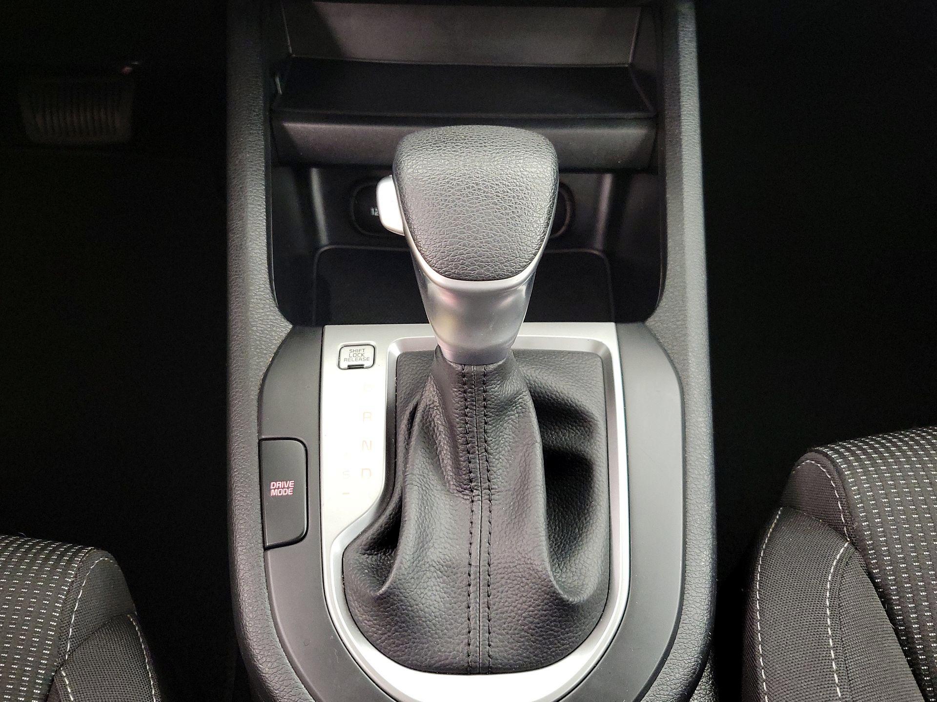 Thumbnail: 2020 Kia Forte - 17