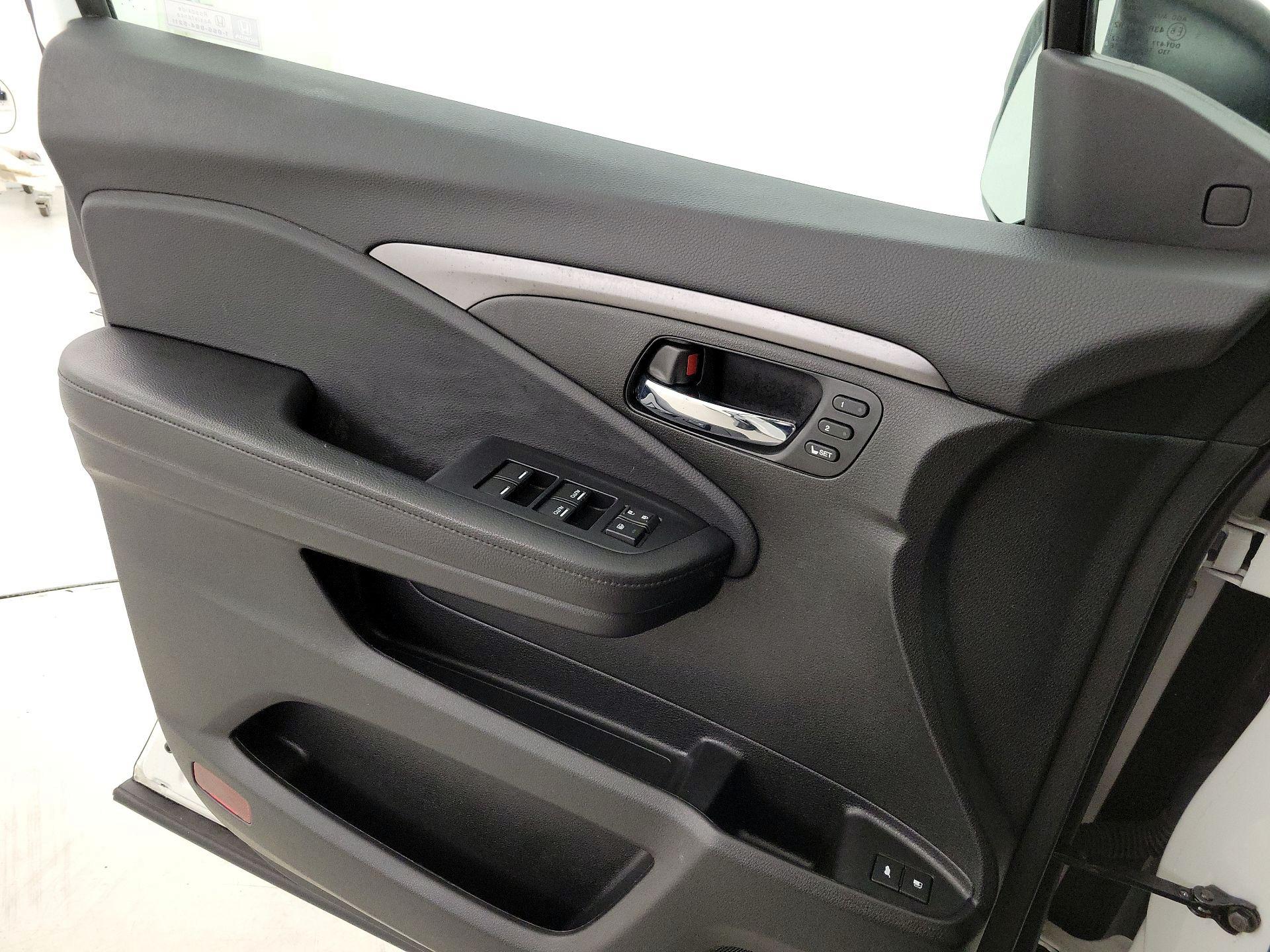 Thumbnail: 2021 Honda Pilot - 12