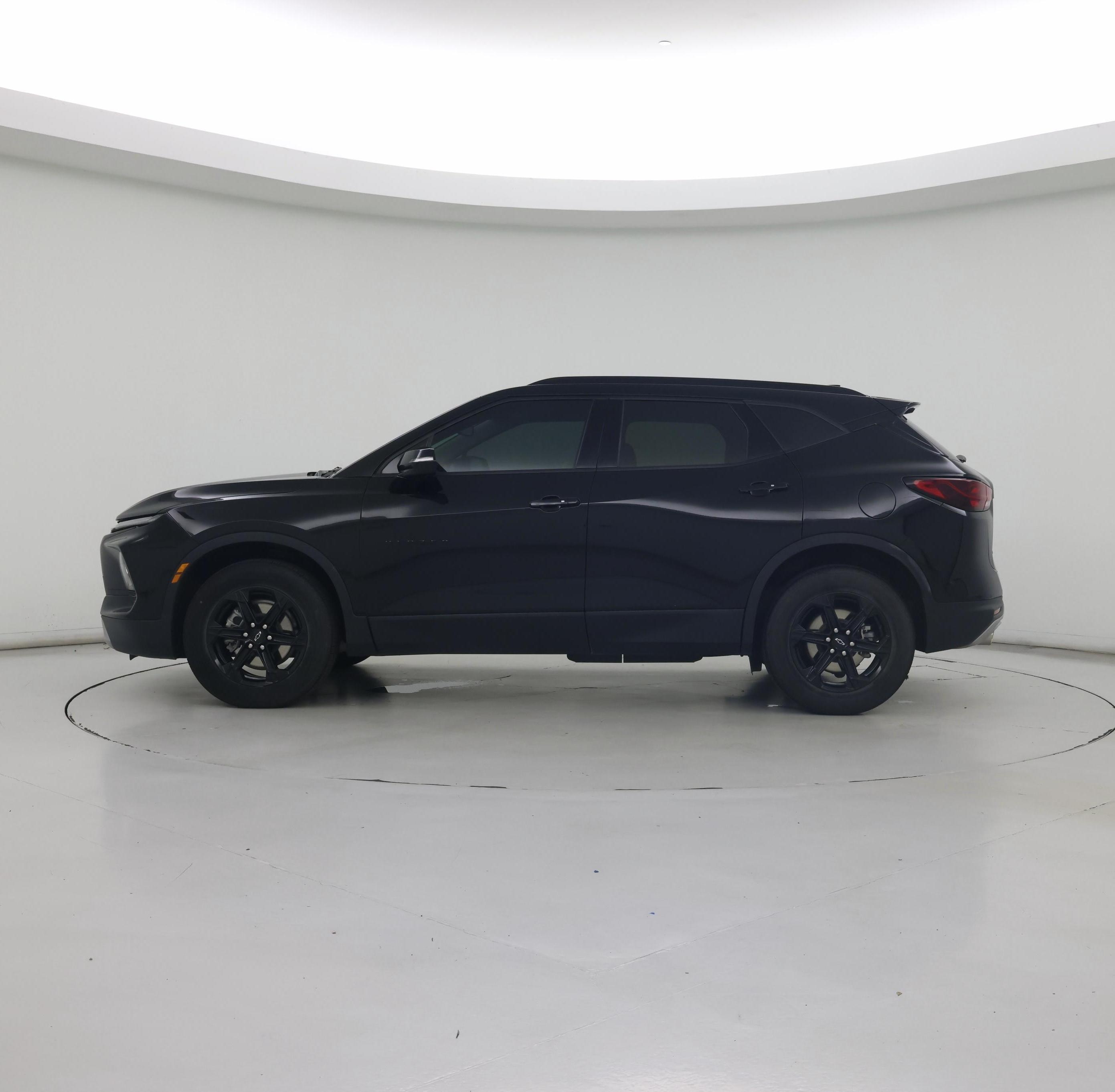 Thumbnail: 2023 Chevrolet Blazer - 3