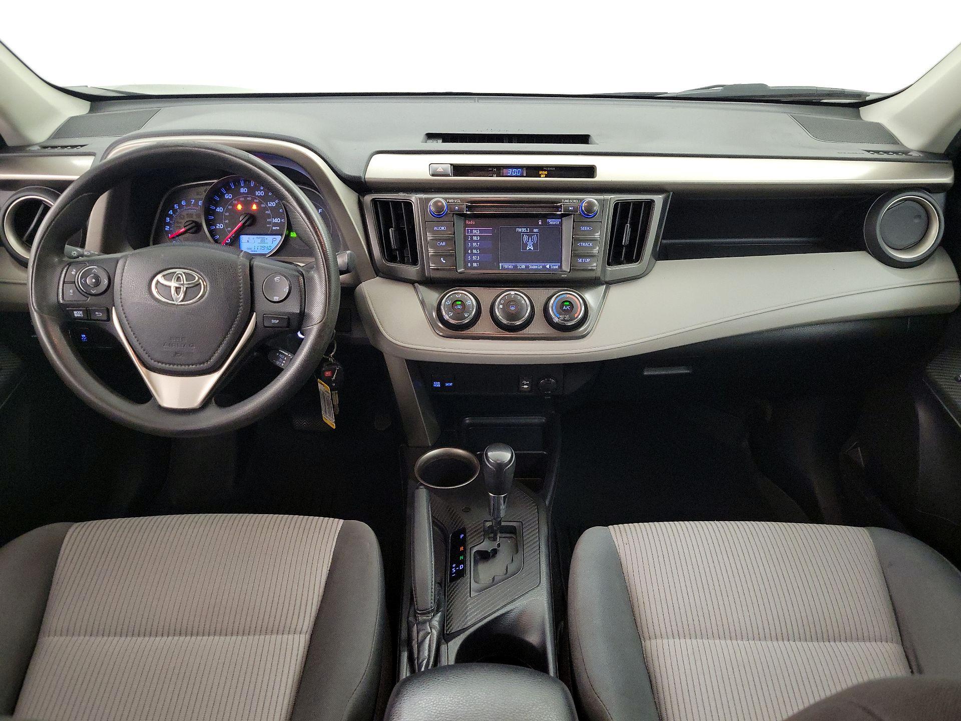 Thumbnail: 2015 Toyota RAV4 - 9