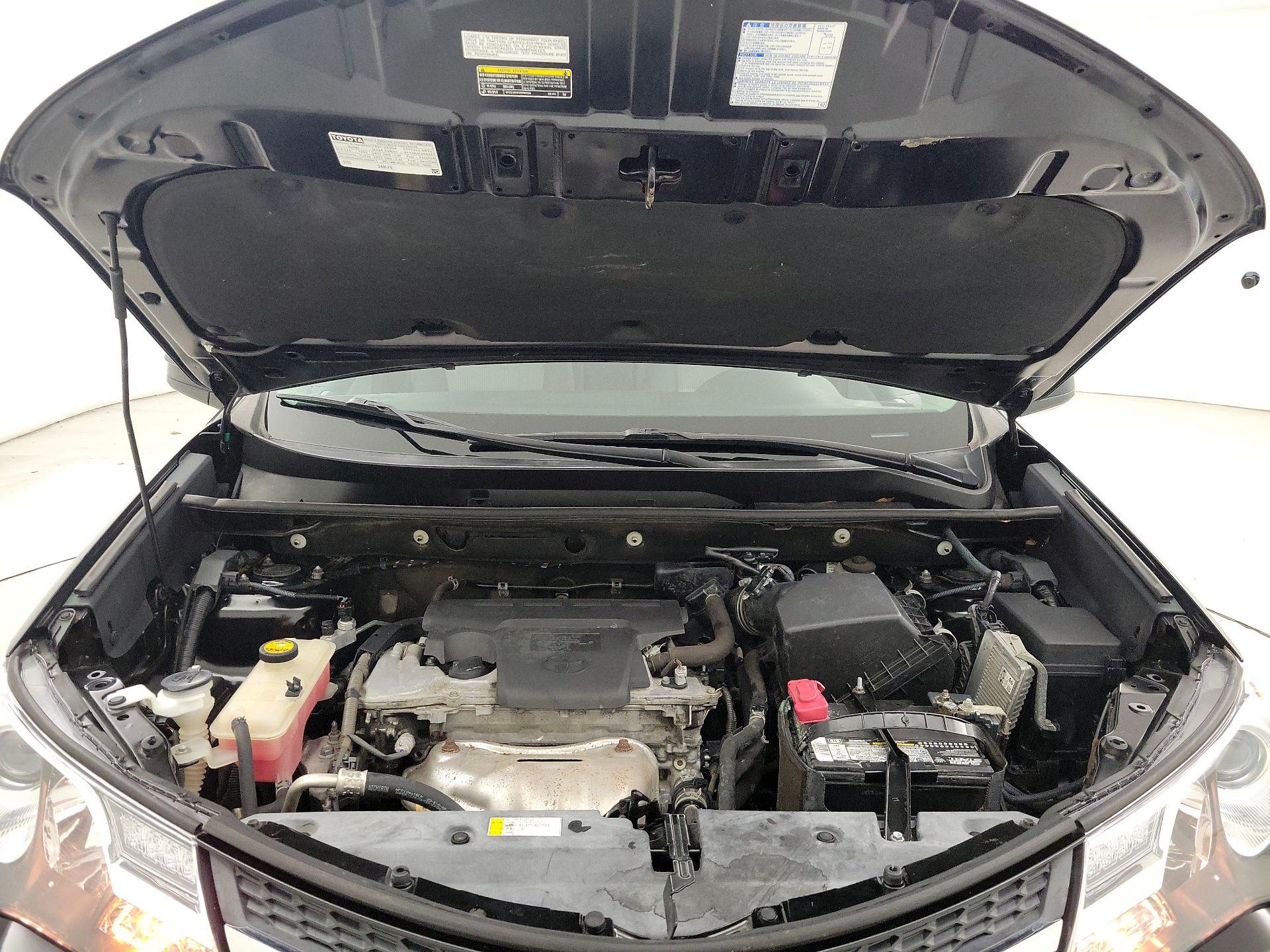 Thumbnail: 2015 Toyota RAV4 - 20