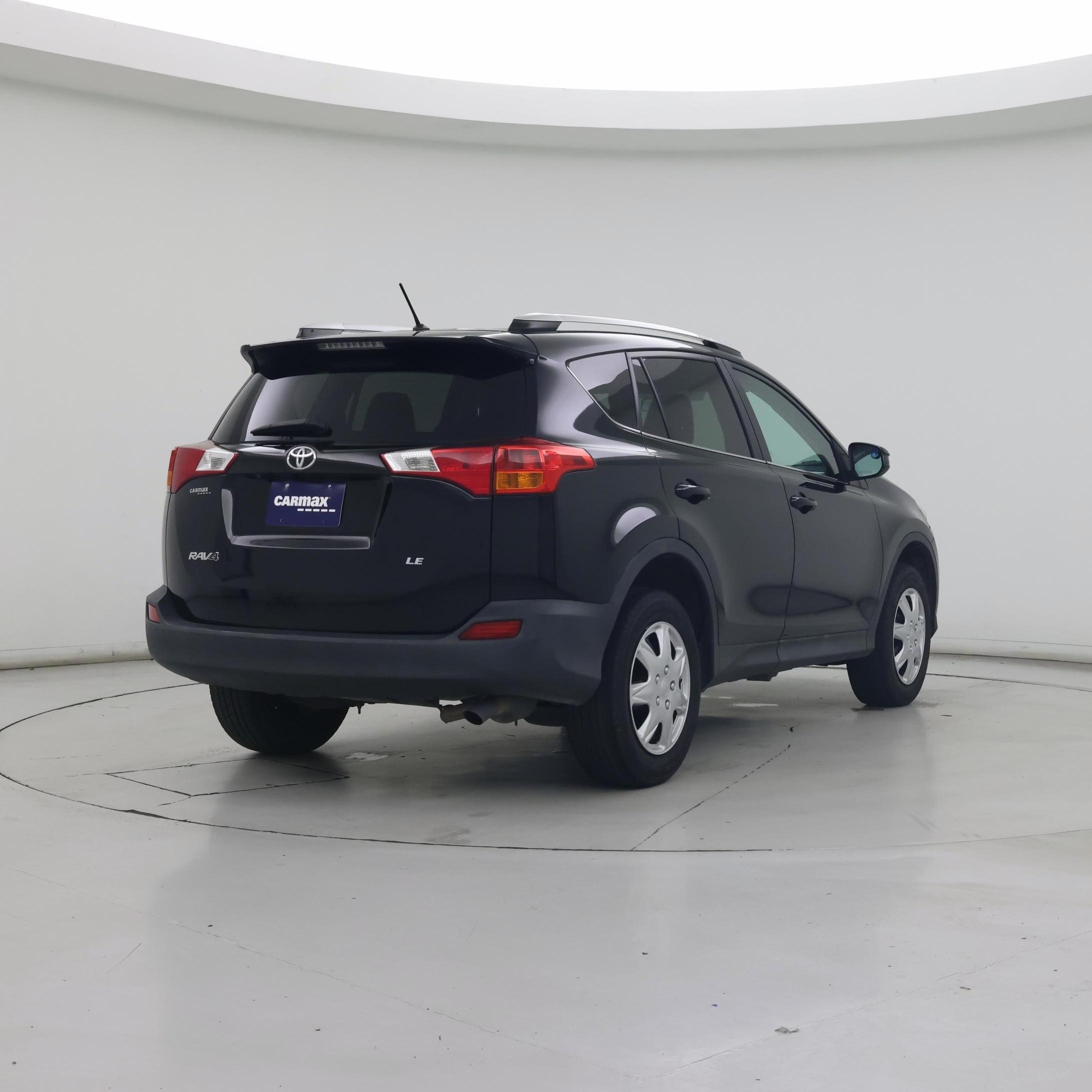 Thumbnail: 2015 Toyota RAV4 - 8