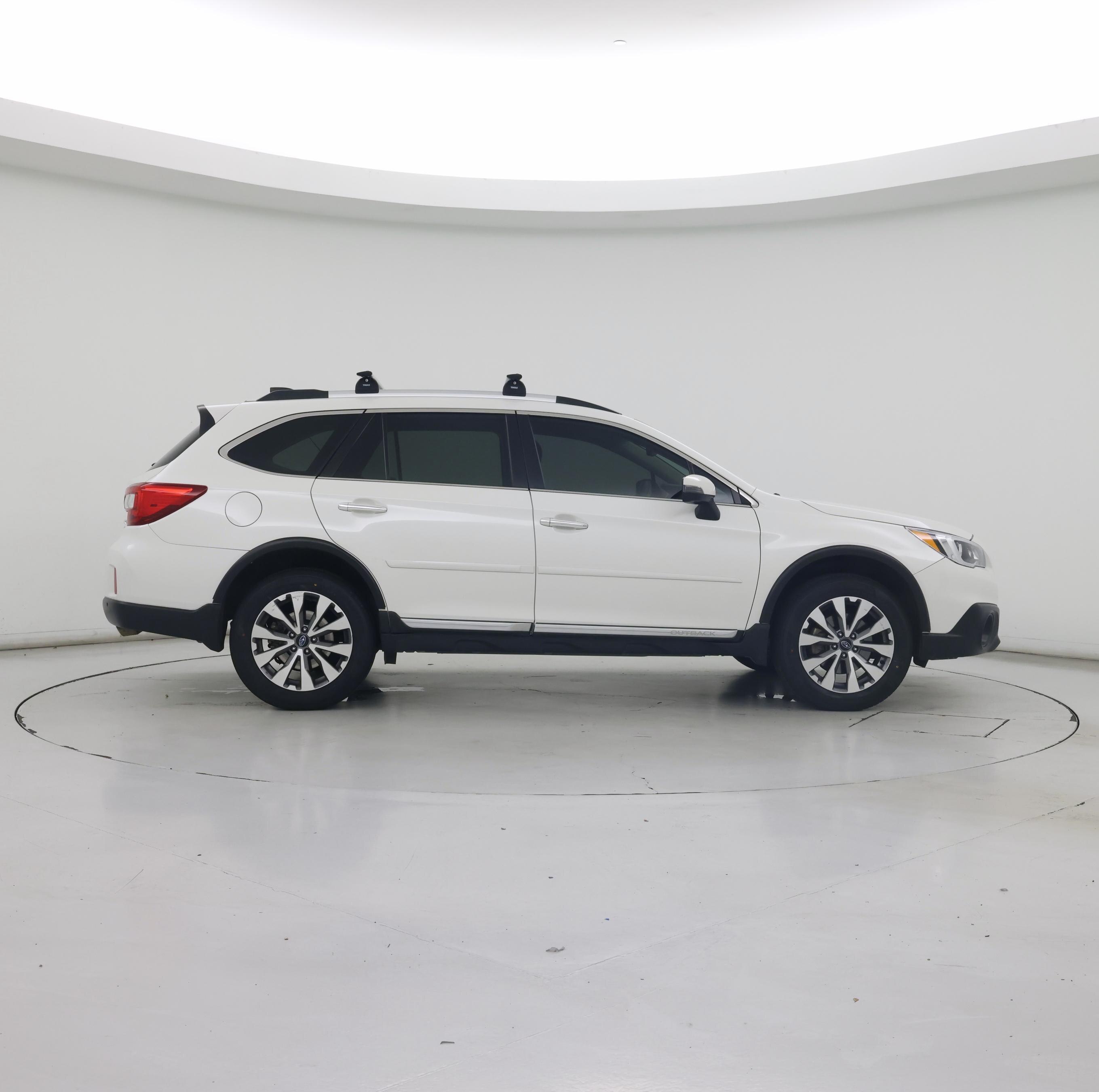 Thumbnail: 2017 Subaru Outback - 7