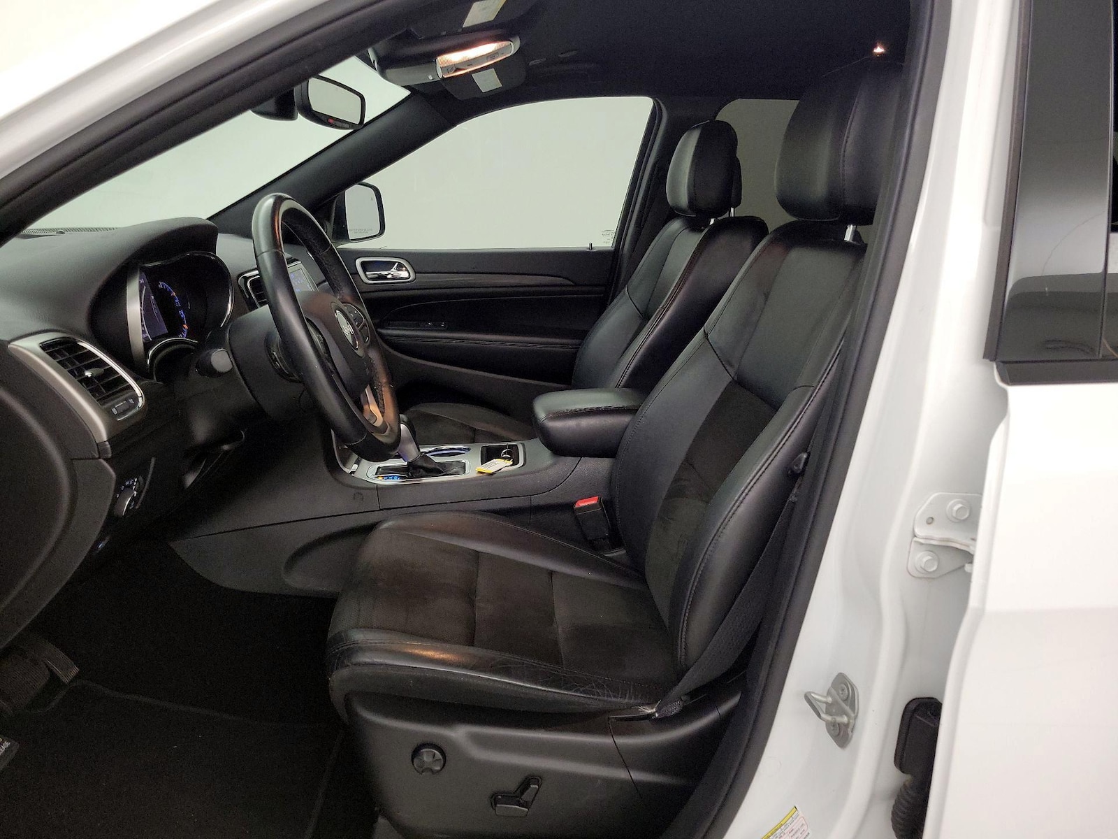 2019 Jeep Grand Cherokee Altitude - Photo 12