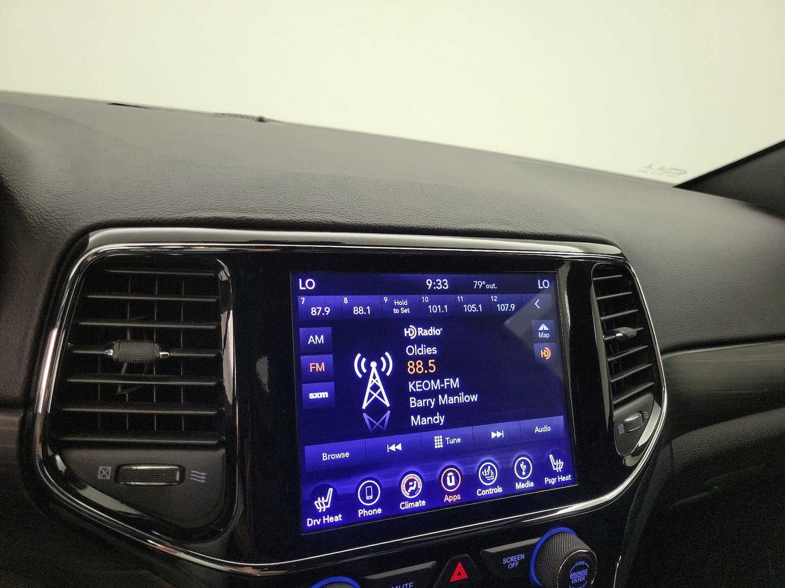 2019 Jeep Grand Cherokee Altitude - Photo 16