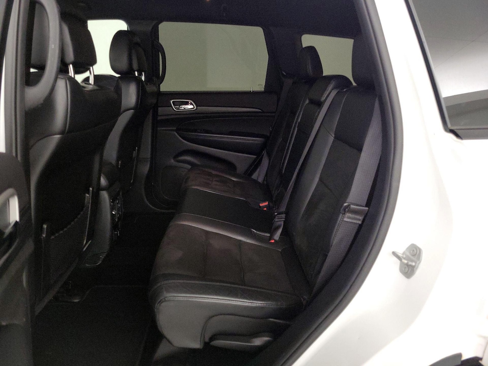 2019 Jeep Grand Cherokee Altitude - Photo 19