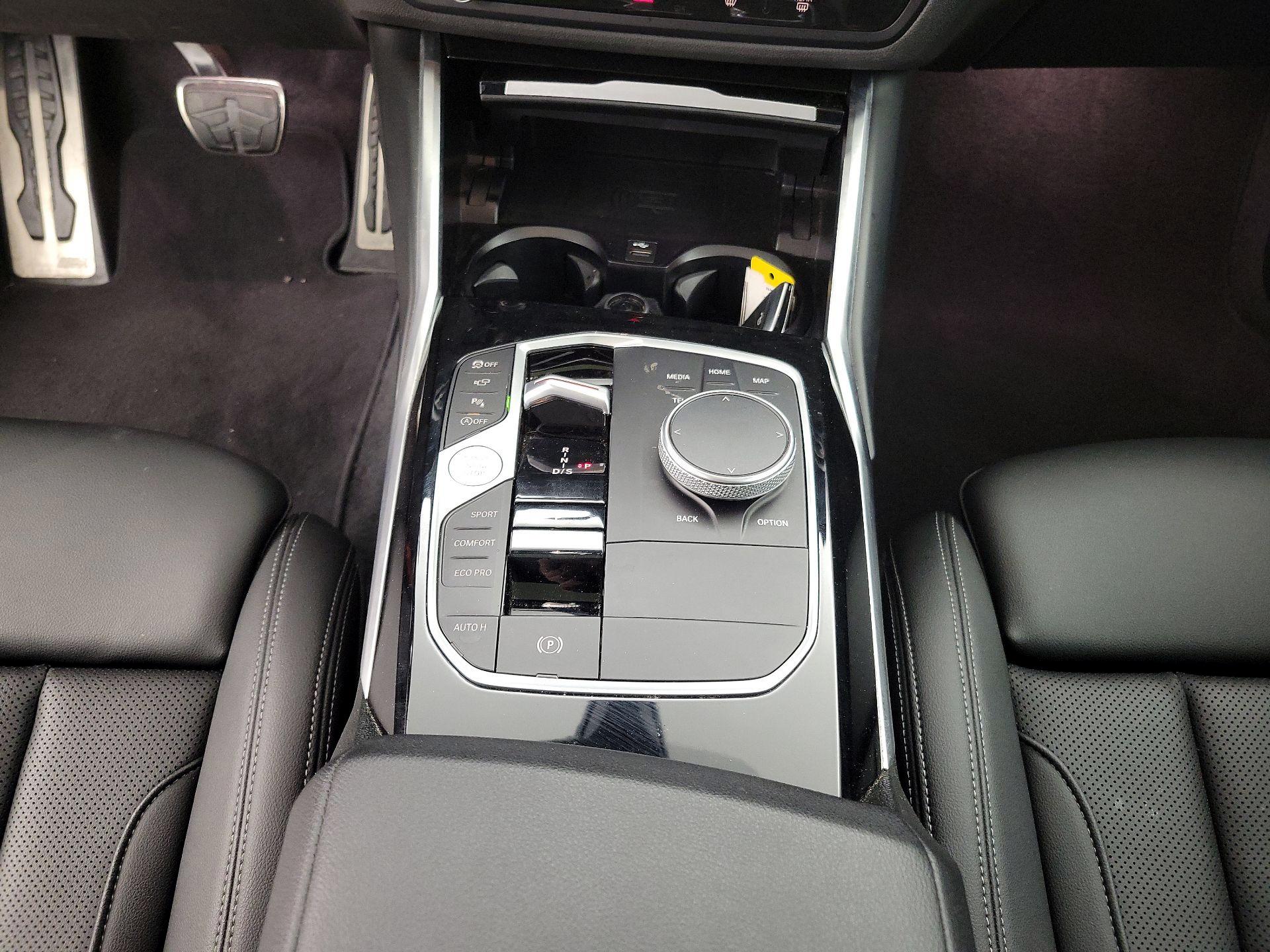 Thumbnail: 2024 BMW 2 Series - 18