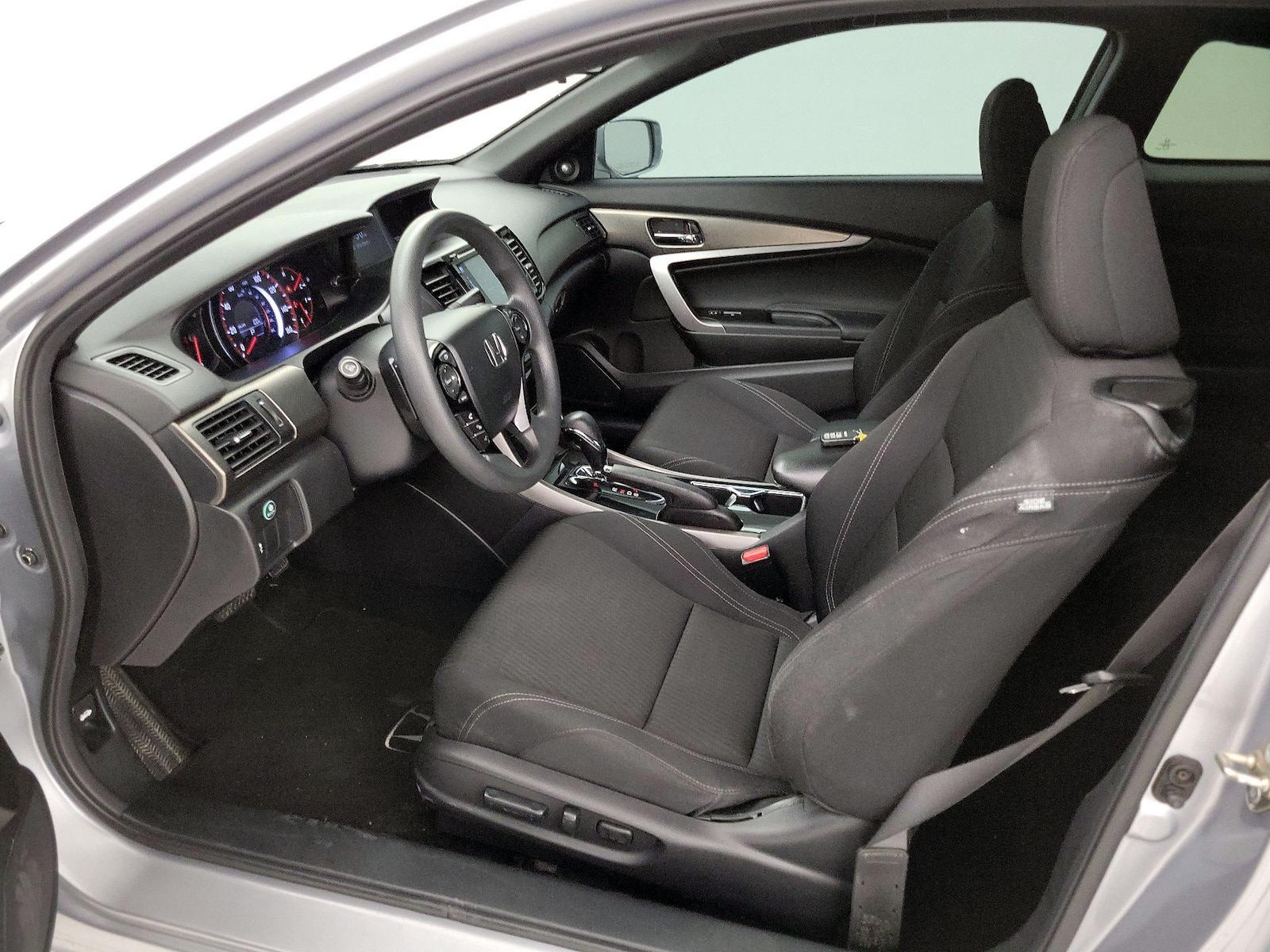 2017 Honda Accord EX - Photo 12