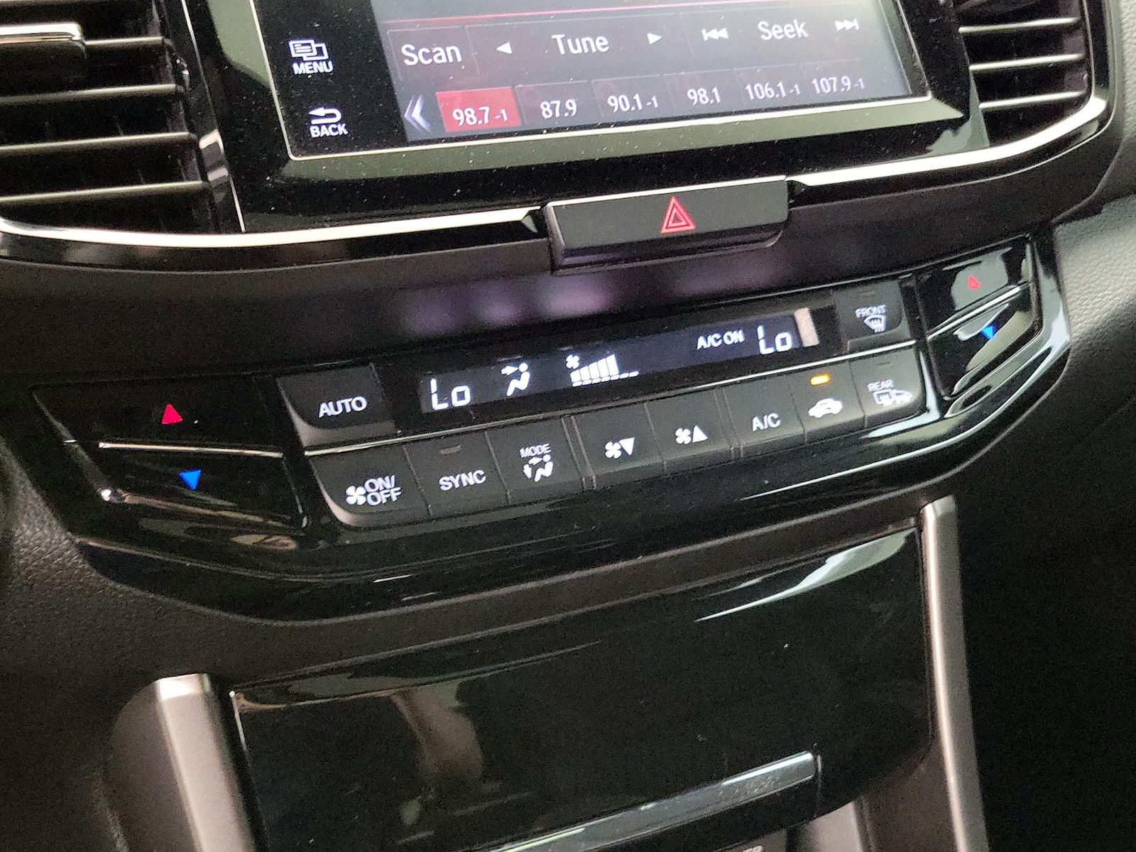2017 Honda Accord EX - Photo 17