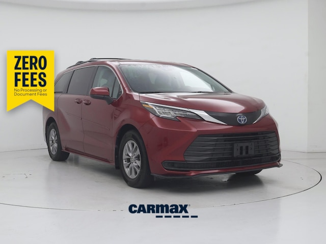 Red 2022 Toyota Sienna Minivan Front-Wheel Drive Automatic