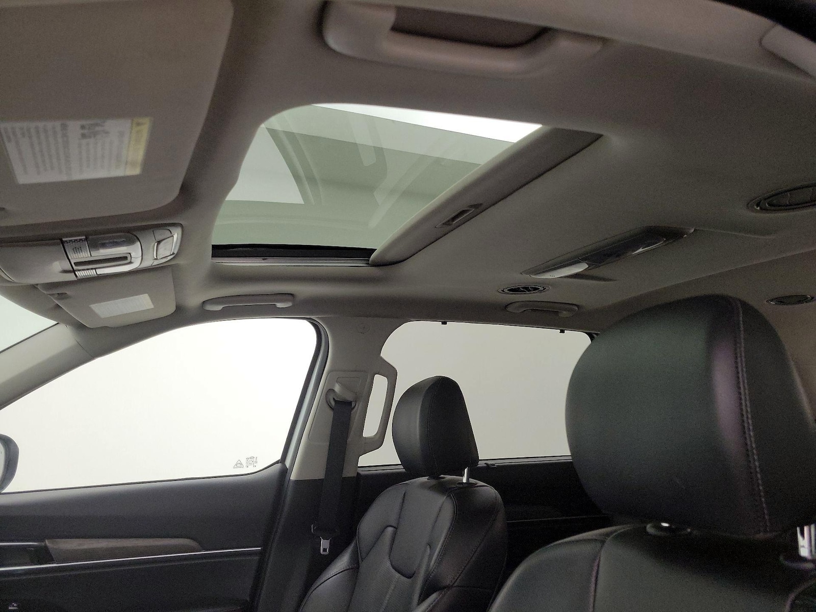 Sunroof(s) & Overhead Airbags