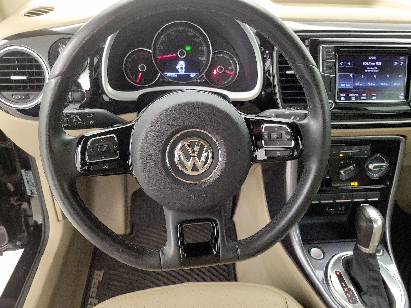 2017 Volkswagen Beetle SE - Photo 11