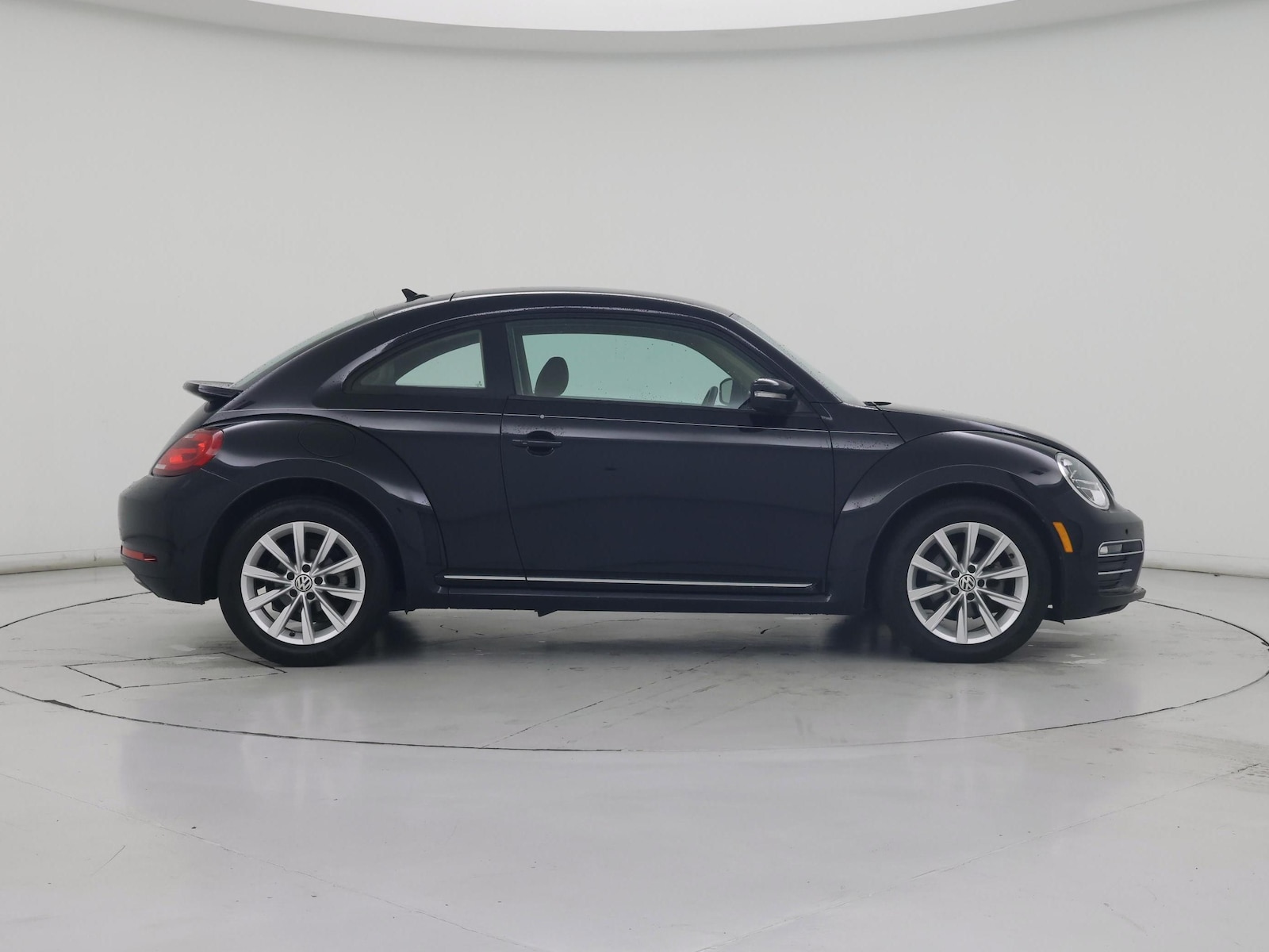 2017 Volkswagen Beetle SE - Photo 8
