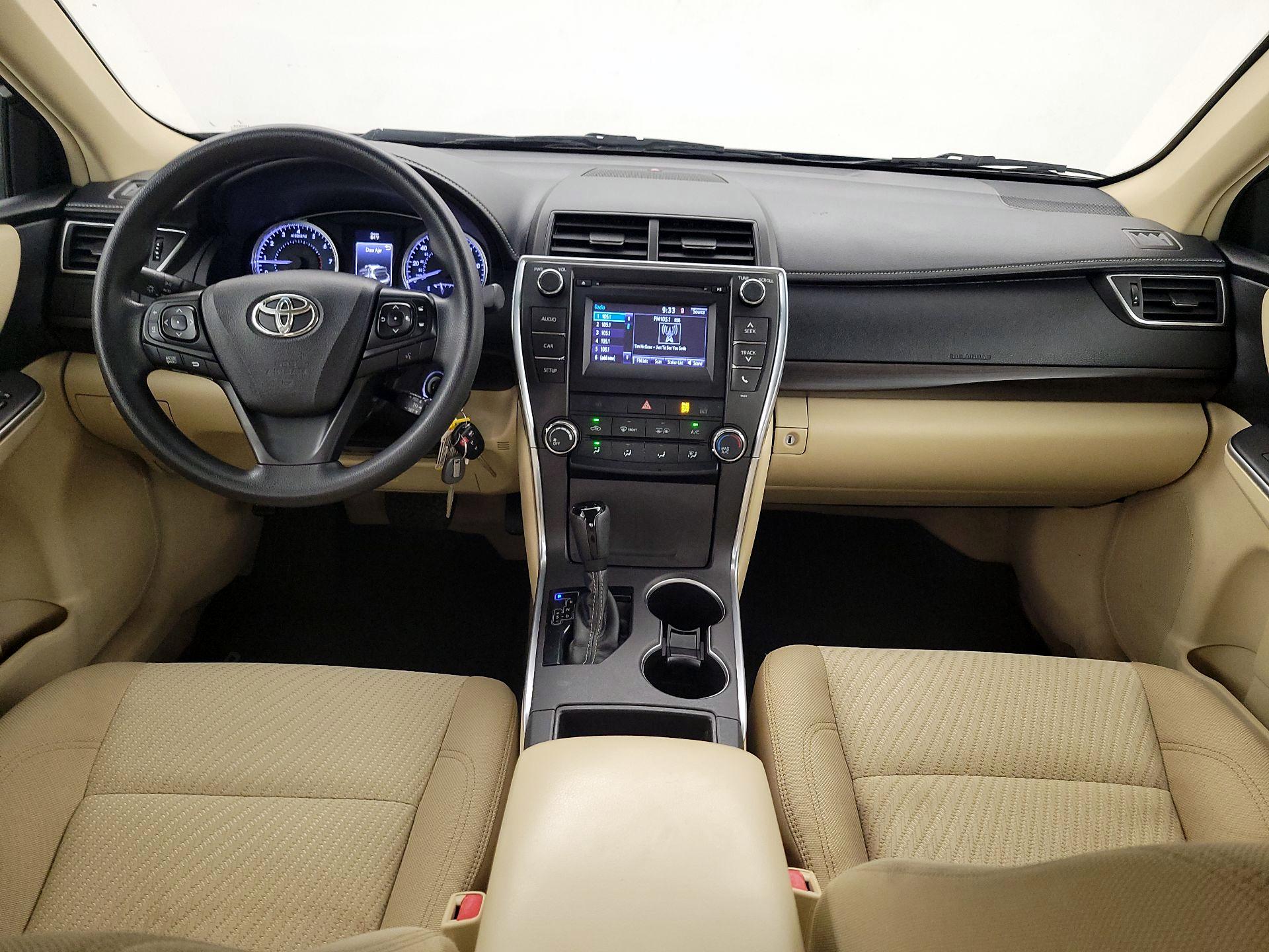 Thumbnail: 2017 Toyota Camry - 9