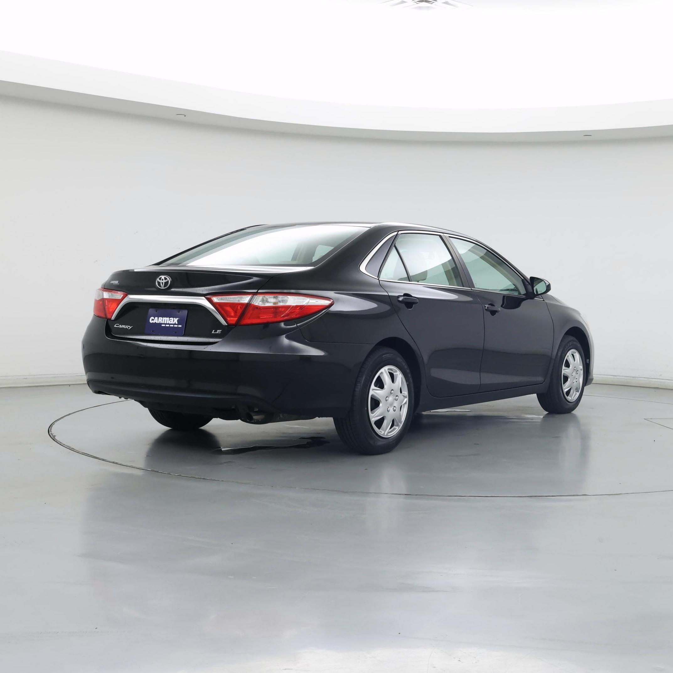 Thumbnail: 2017 Toyota Camry - 8