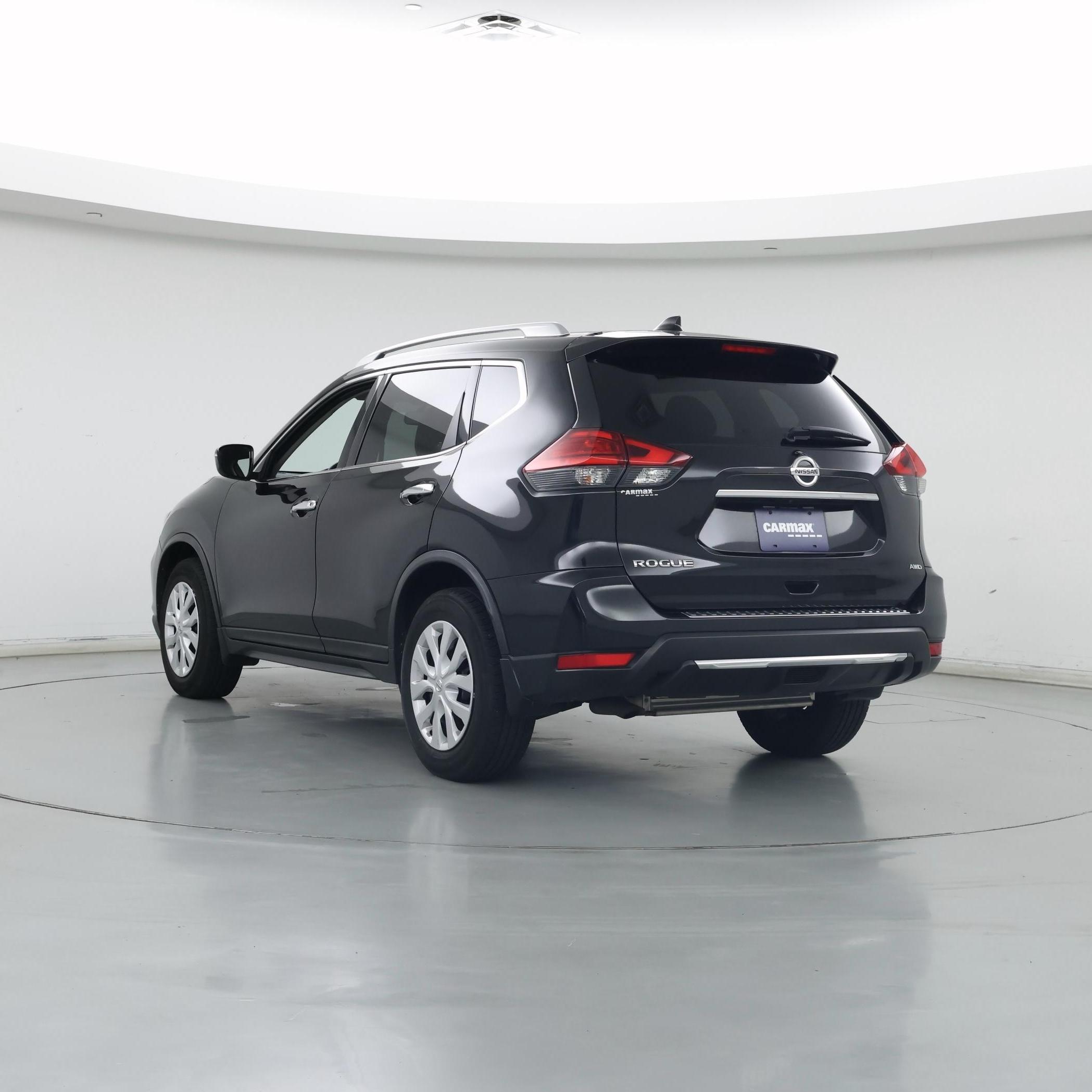 Thumbnail: 2017 Nissan Rogue - 2