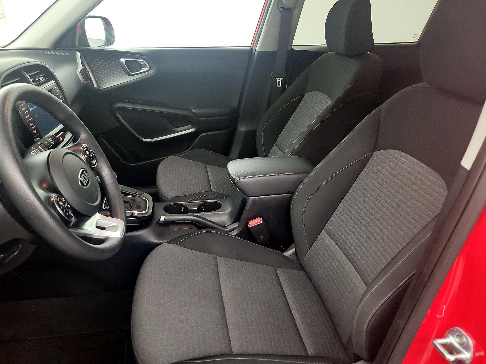 Thumbnail: 2020 Kia Soul - 11