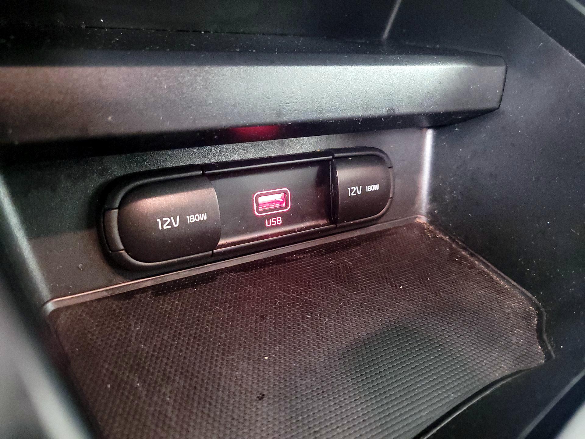 Thumbnail: 2020 Kia Soul - 18