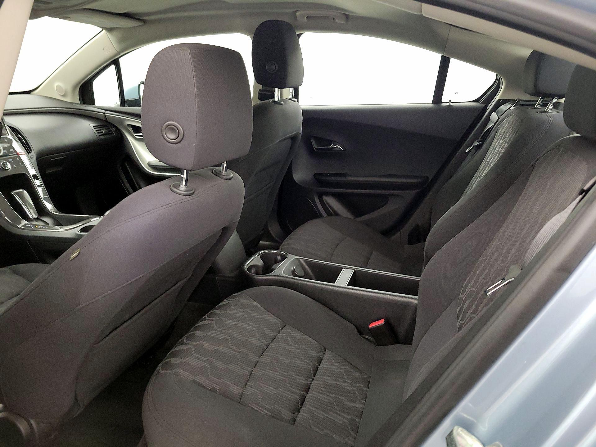 Thumbnail: 2015 Chevrolet Volt - 17