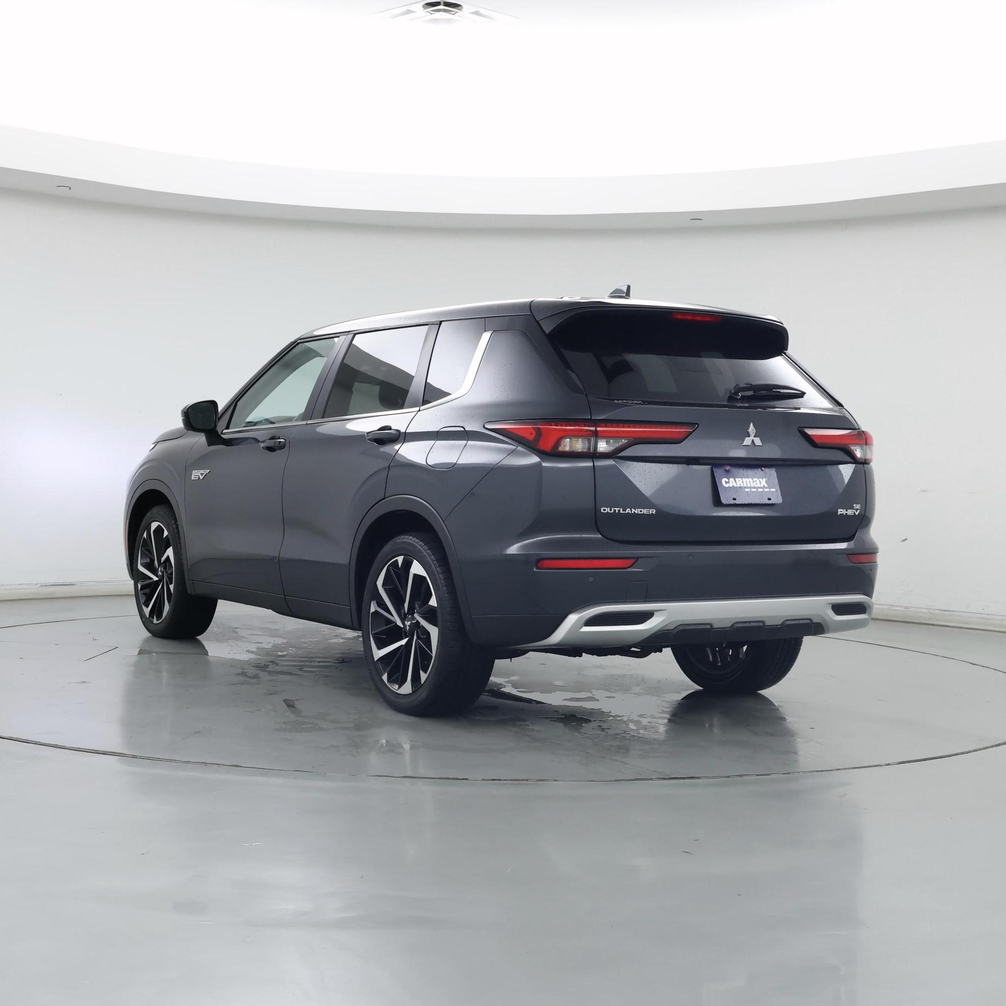 Thumbnail: 2025 Mitsubishi Outlander - 2