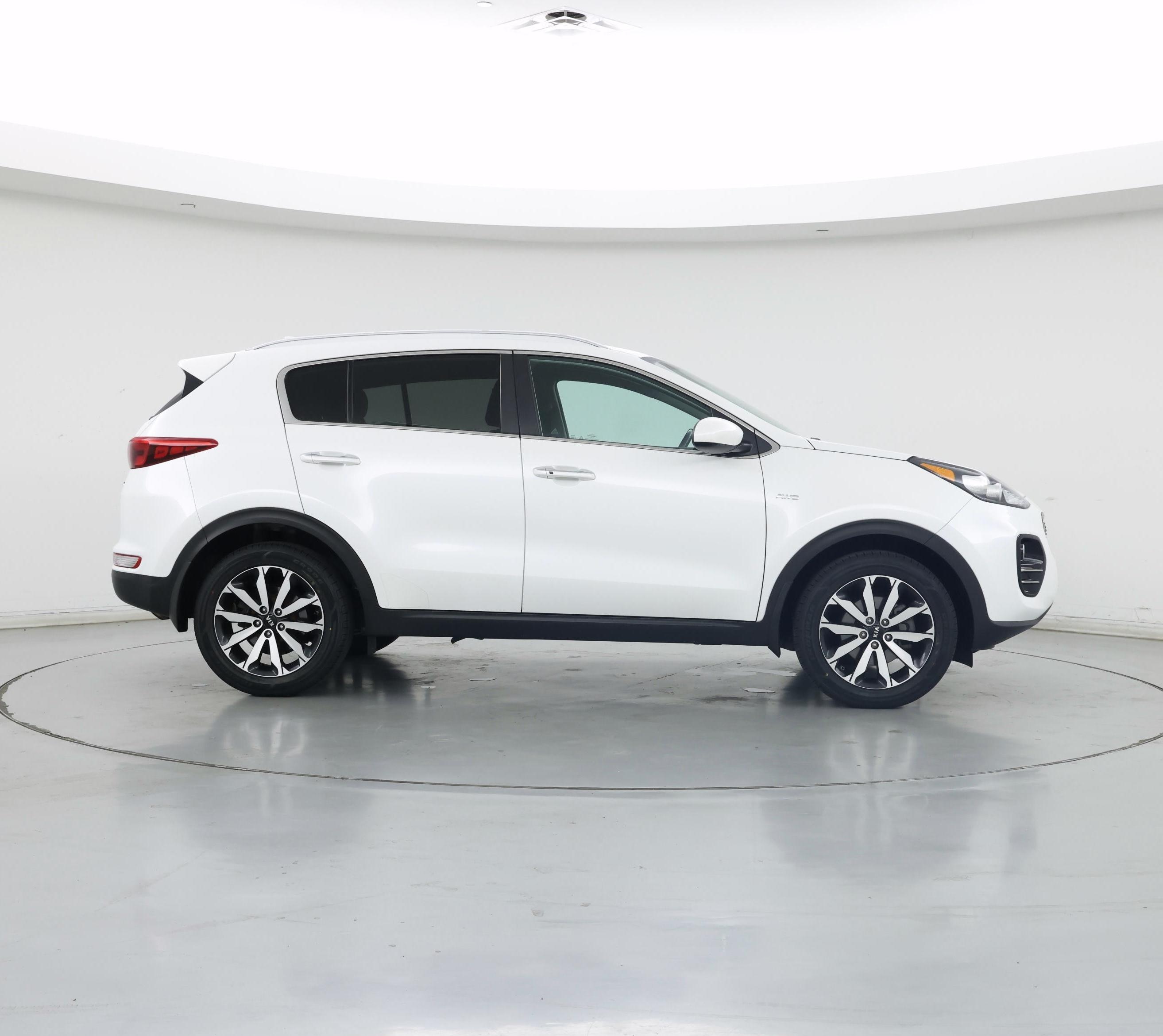 Thumbnail: 2017 Kia Sportage - 7